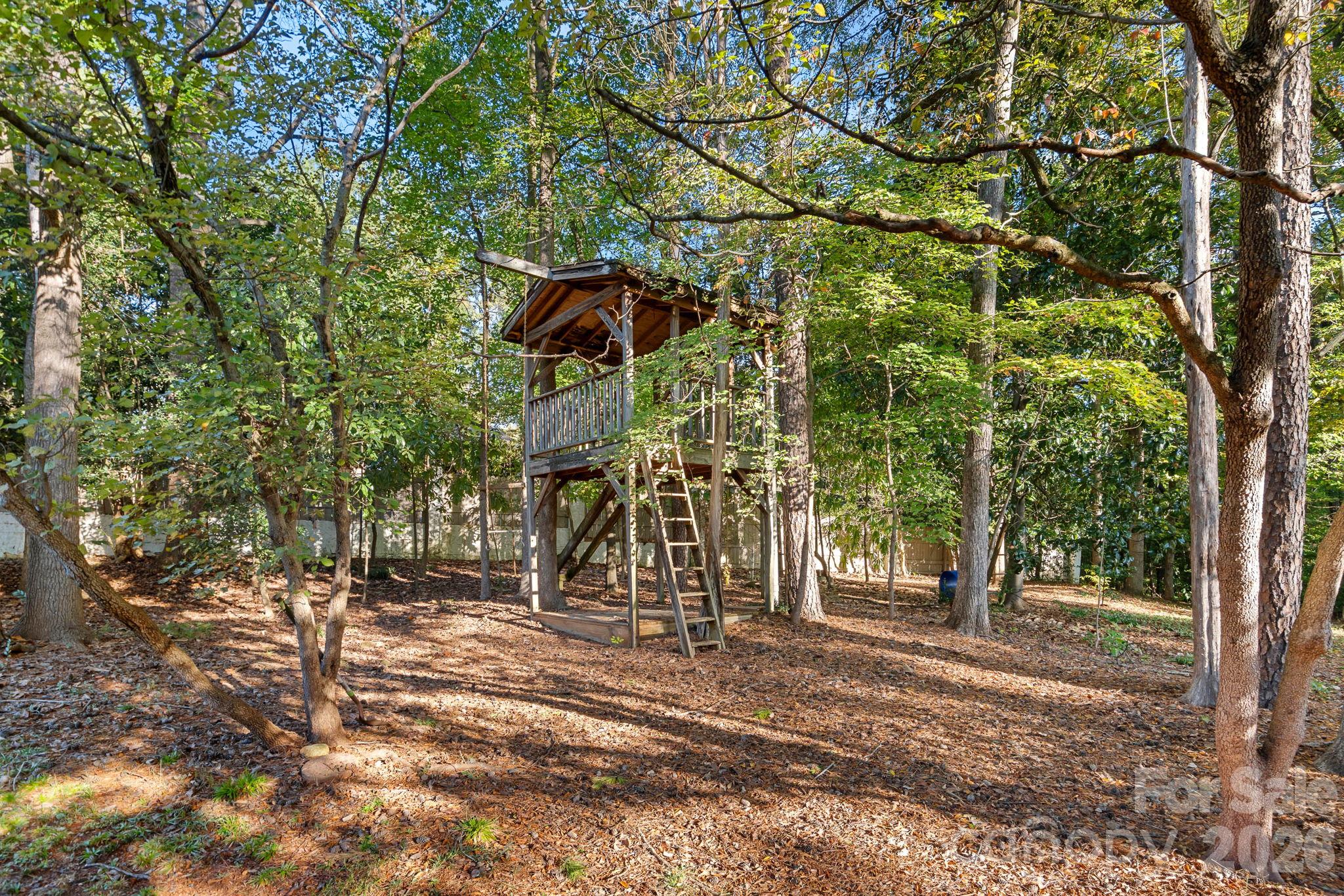 2716 Oldenway Drive Property Photo 42