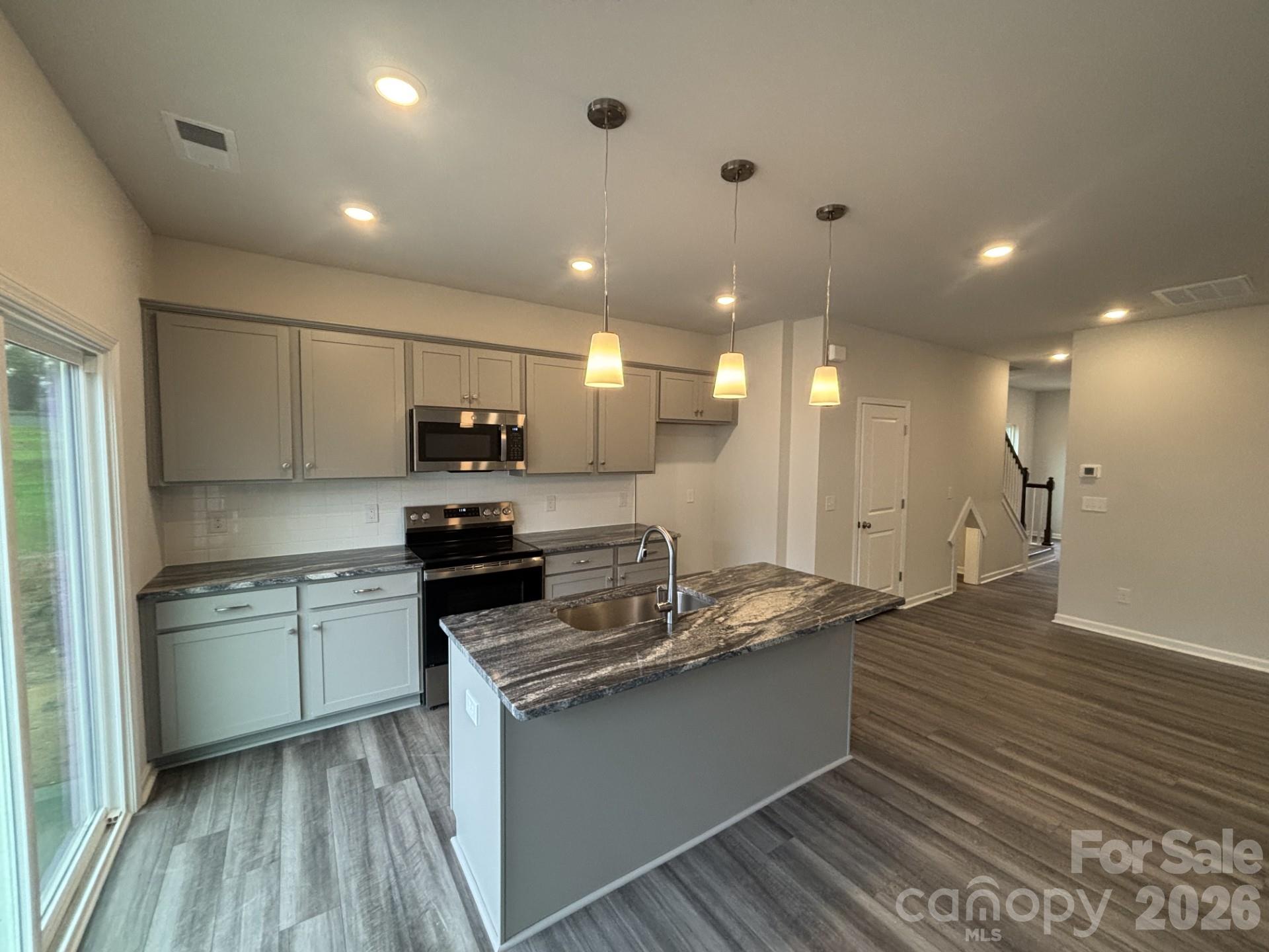 3604 Teslow Drive 33 Property Photo 3