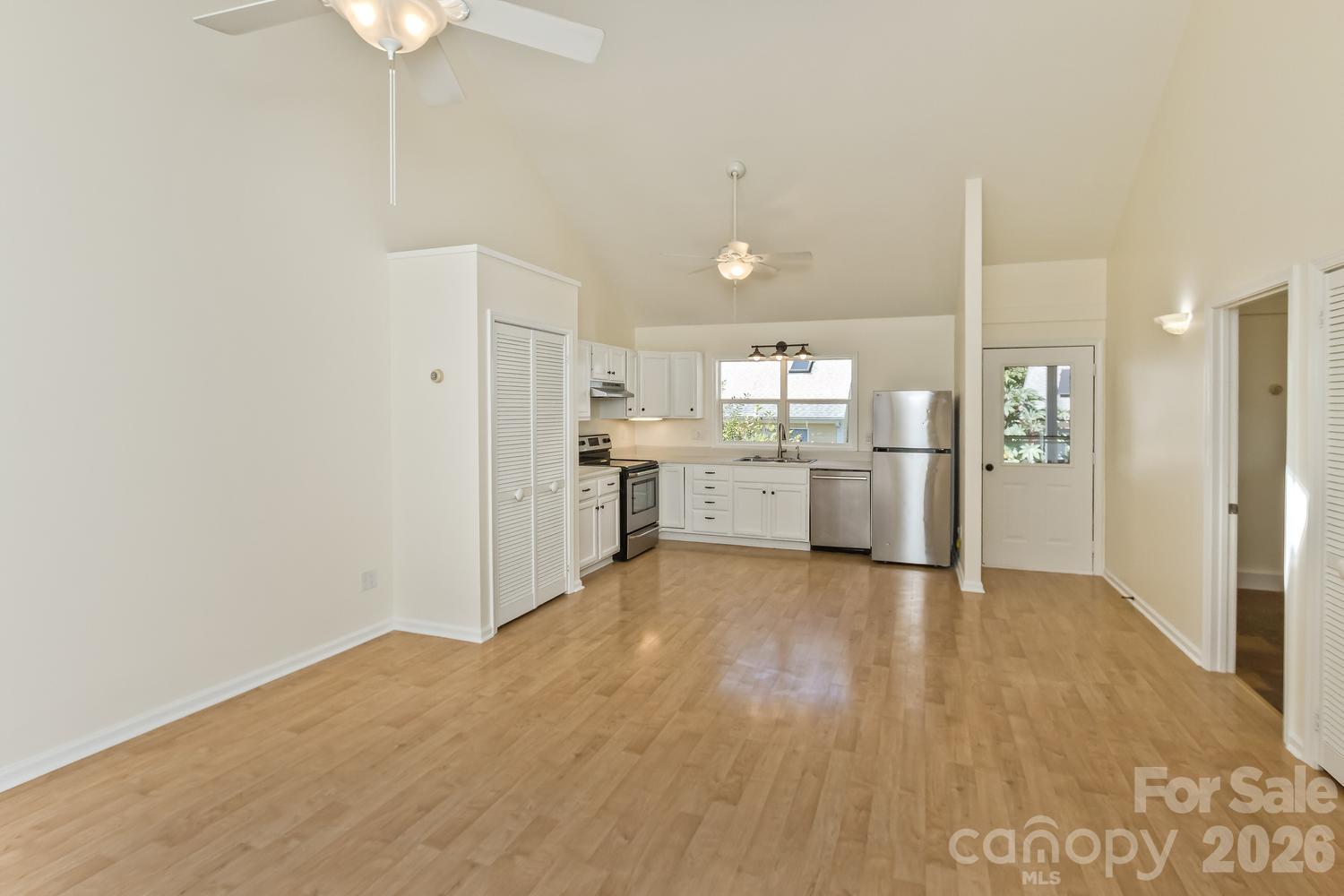43 Vermont Court D13 Property Photo 13