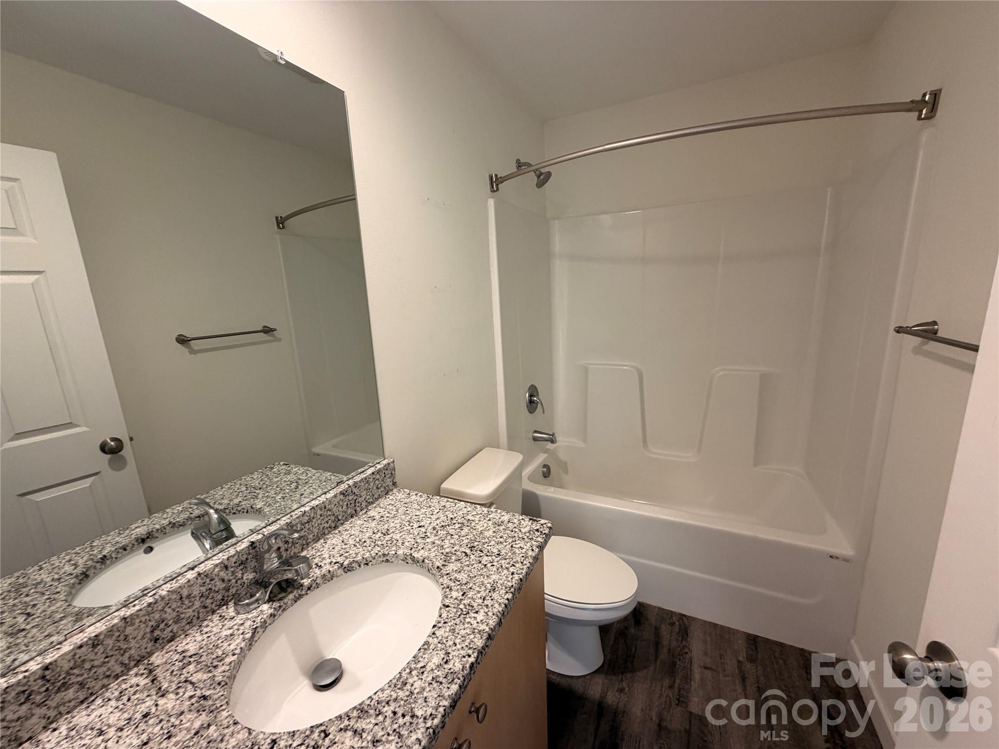 4012 Eugene Drive Property Photo 6