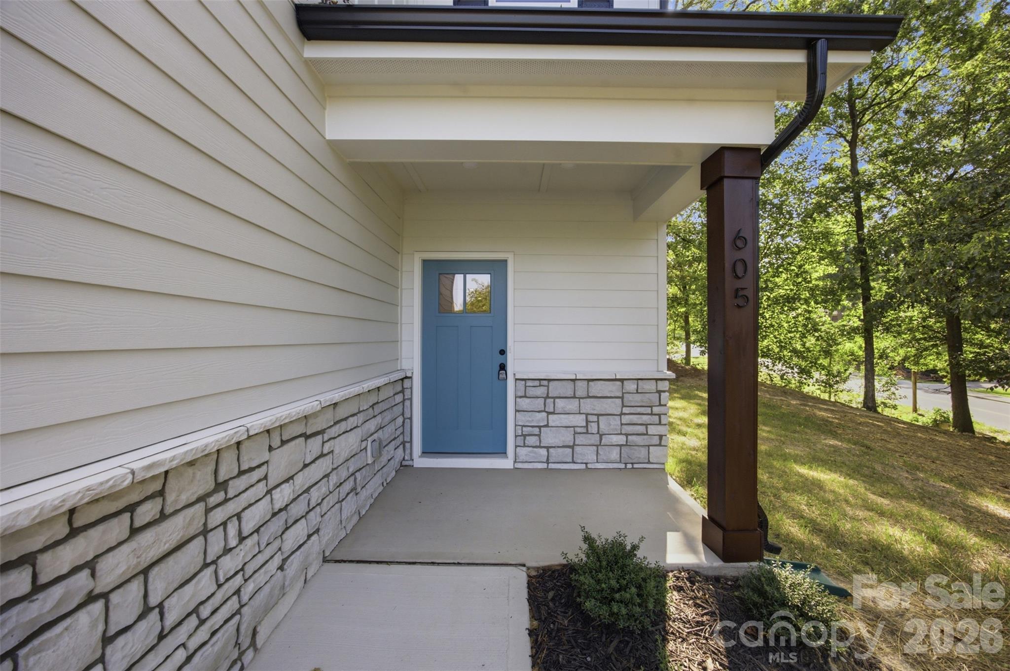 605 Coulwood Drive Property Photo 3