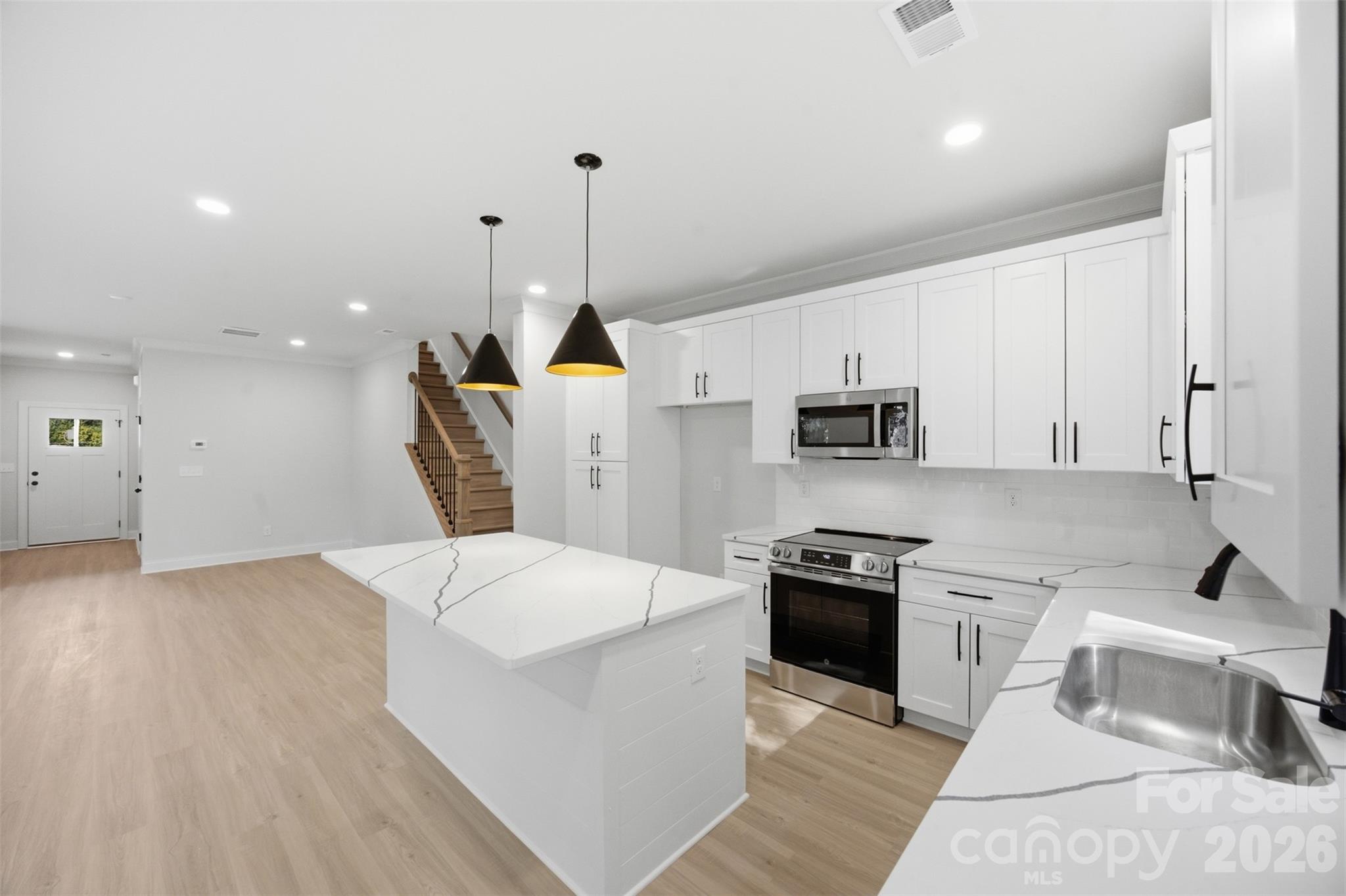 605 Coulwood Drive Property Photo 10