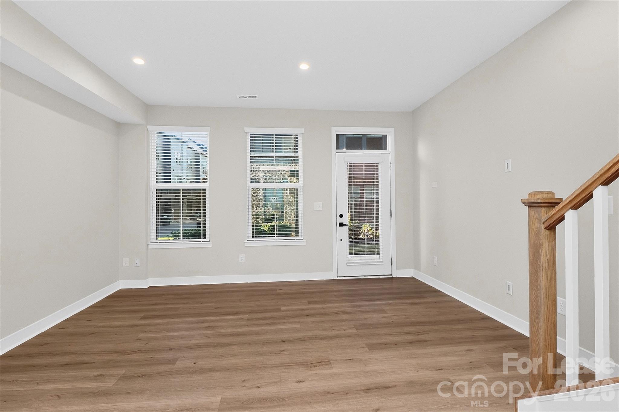 1062 Simcoe Lane Property Photo 5