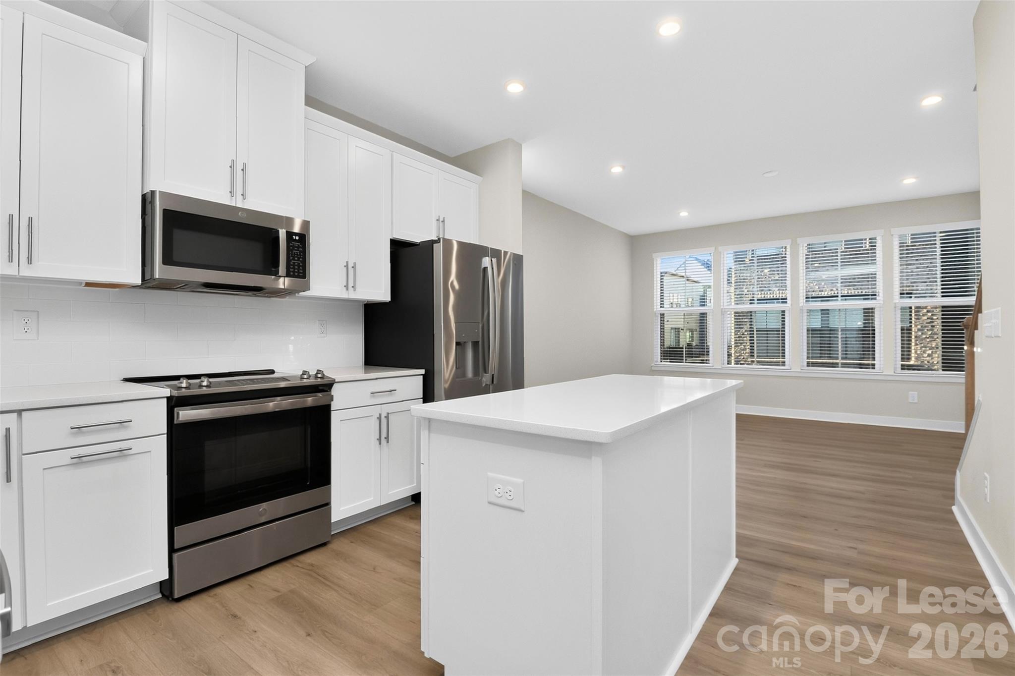 1062 Simcoe Lane Property Photo 10