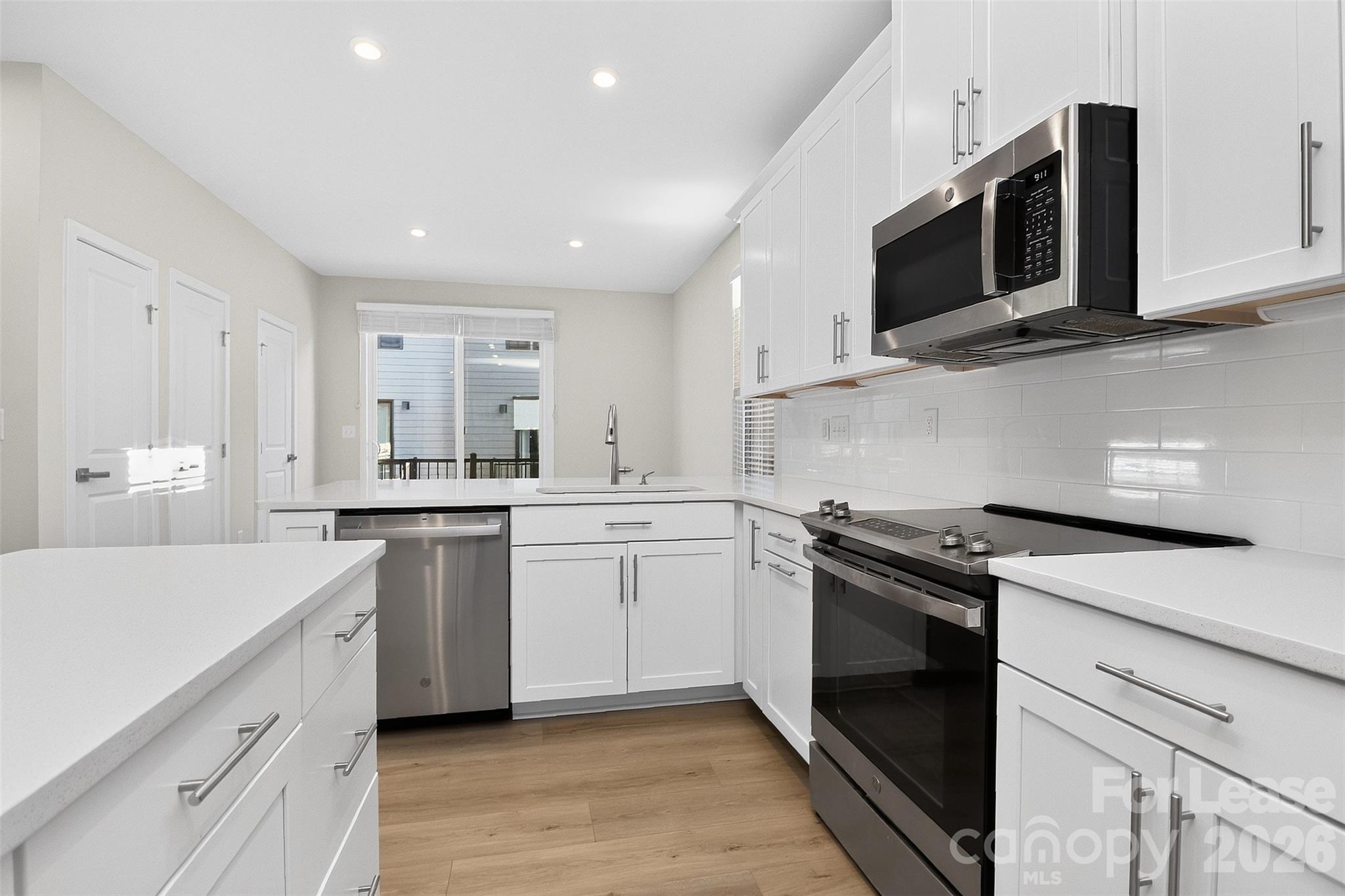 1062 Simcoe Lane Property Photo 12