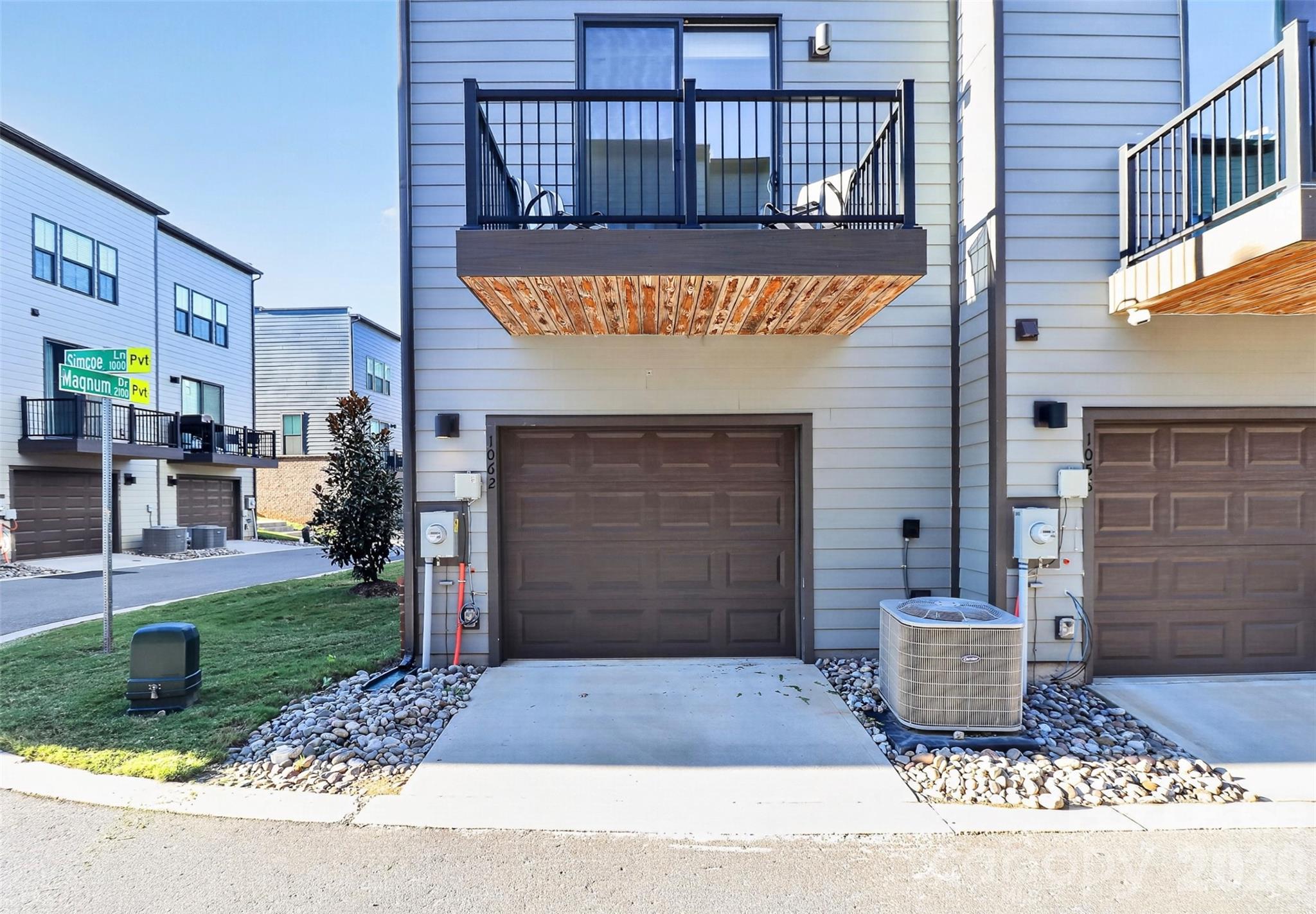 1062 Simcoe Lane Property Photo 30