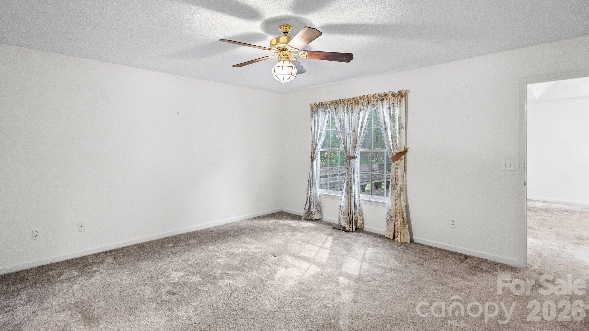6009 Mooresville Road Property Photo 15
