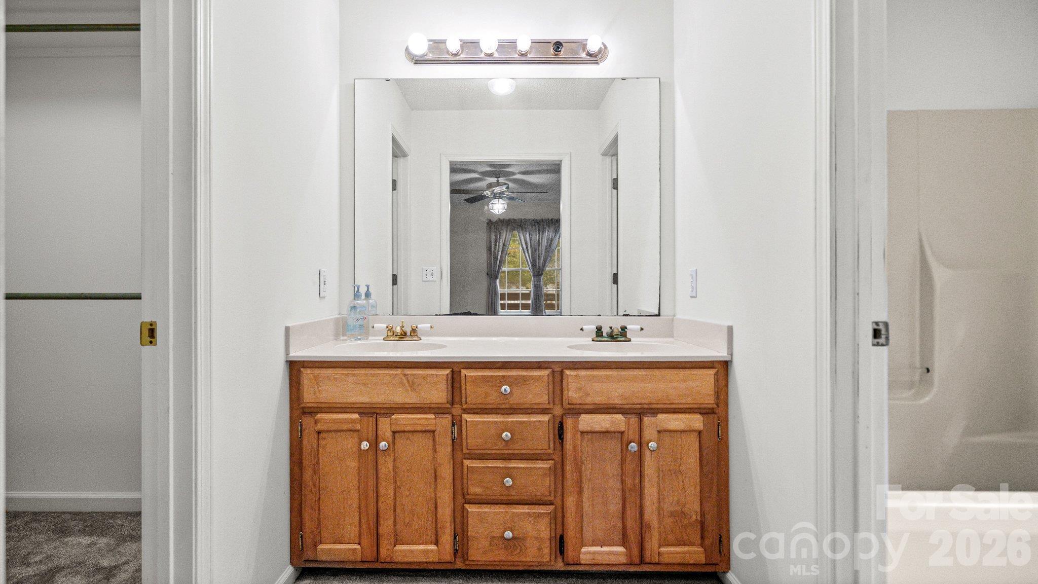 6009 Mooresville Road Property Photo 16