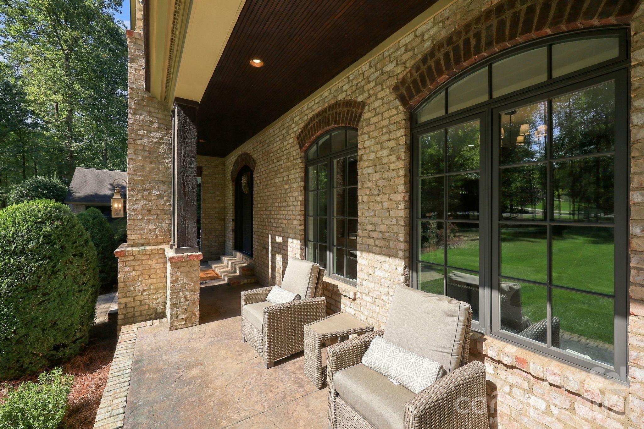 115 Saddle Creek Court Property Photo 4