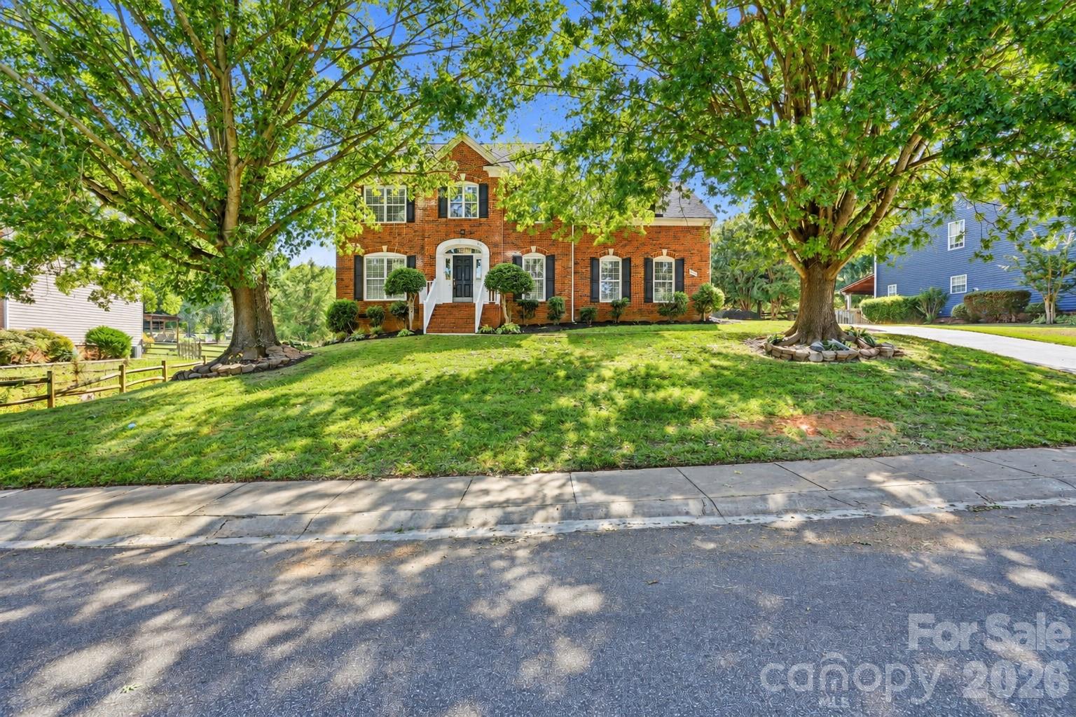 166 Castles Gate Drive Property Photo 1