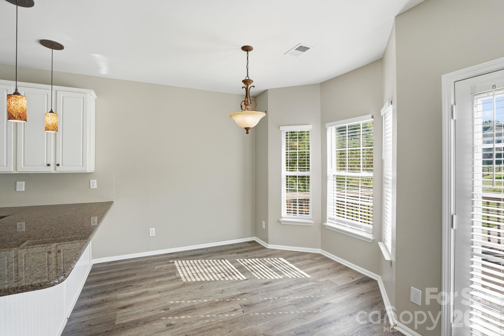 166 Castles Gate Drive Property Photo 18