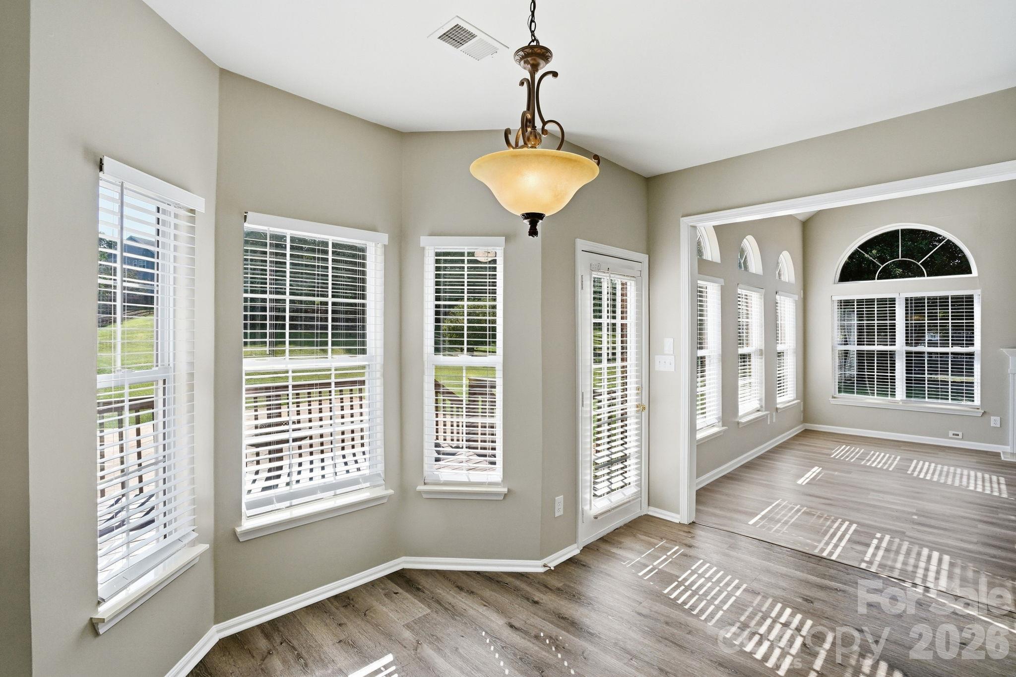 166 Castles Gate Drive Property Photo 19