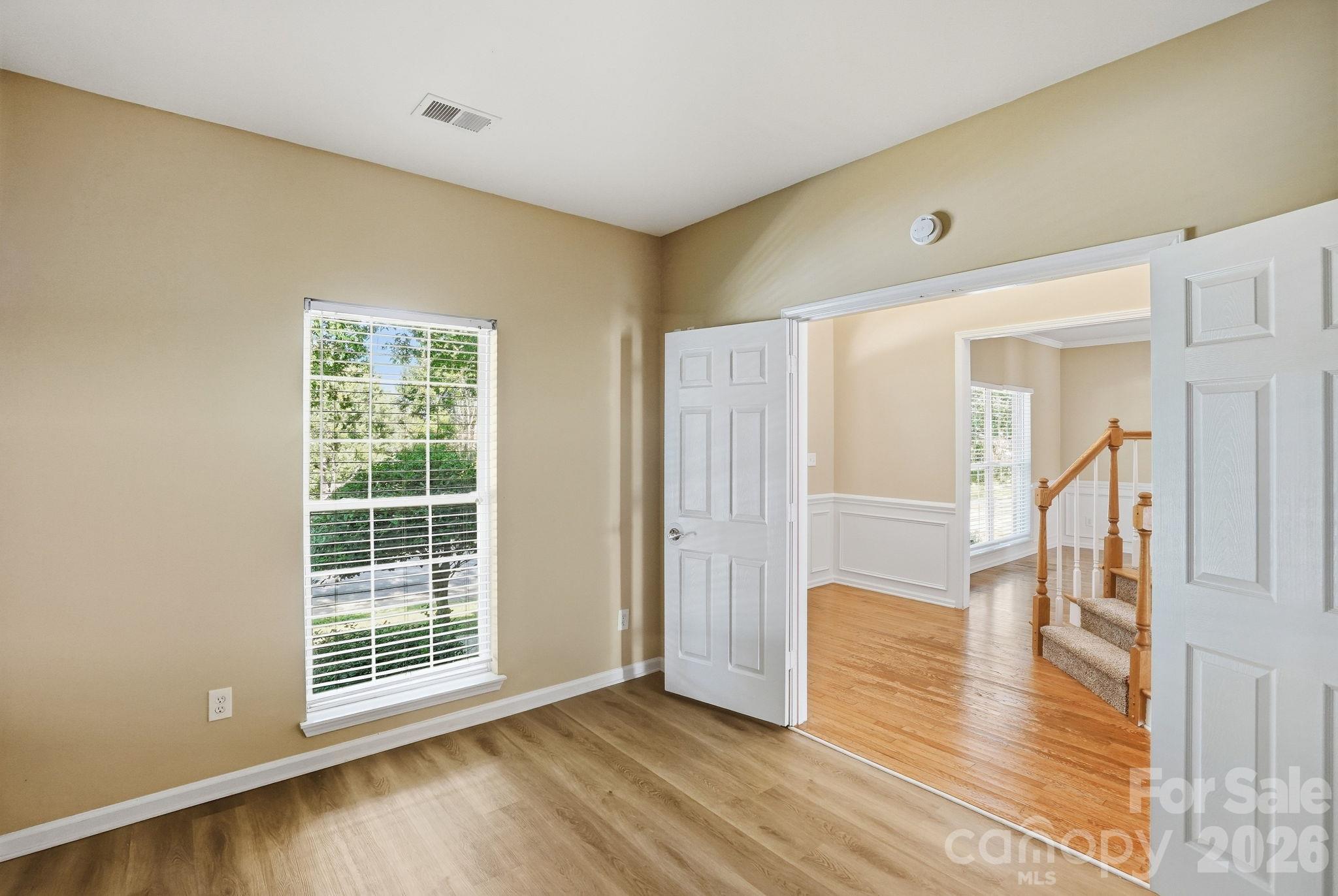 166 Castles Gate Drive Property Photo 36