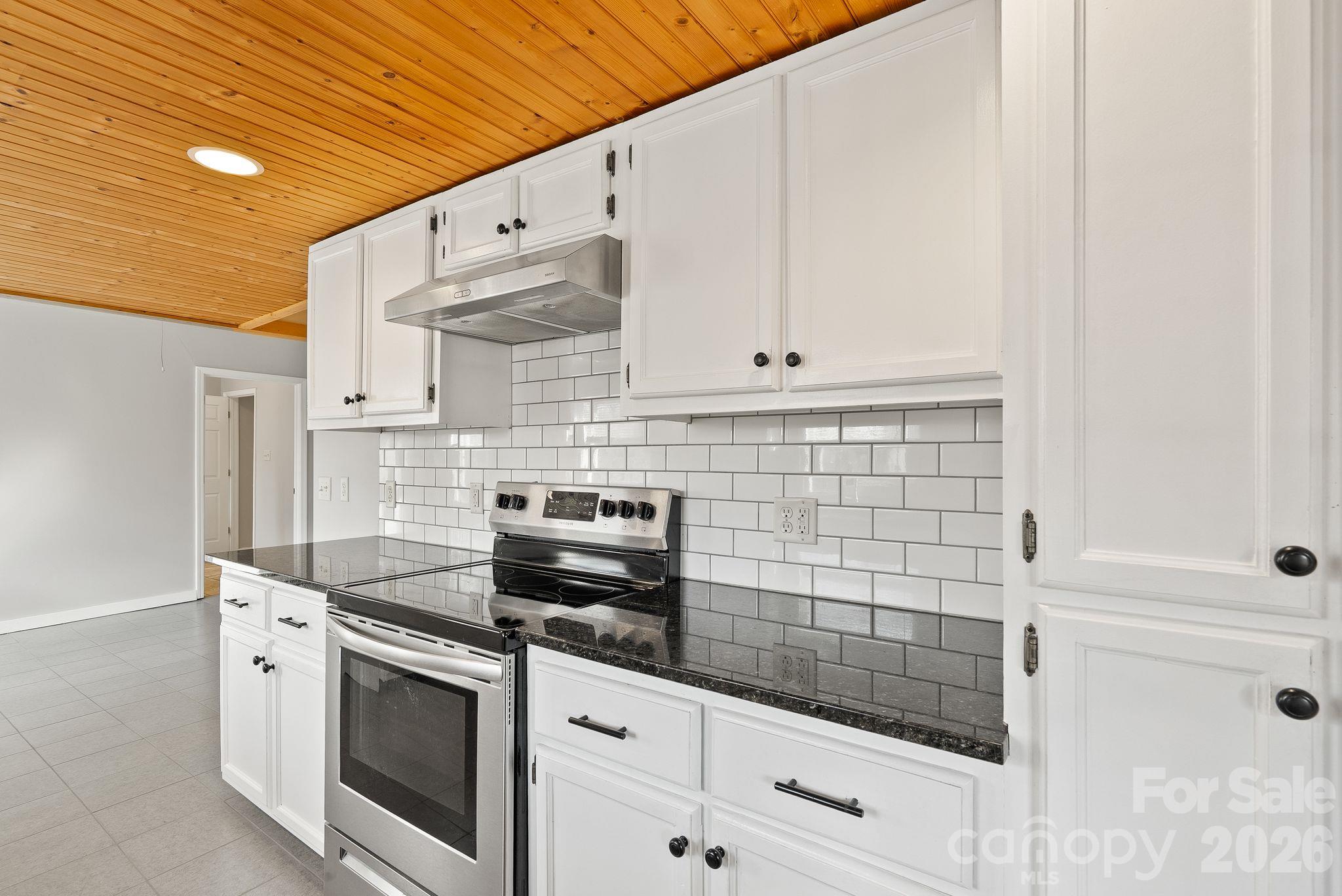 2 Worley Place Property Photo 6