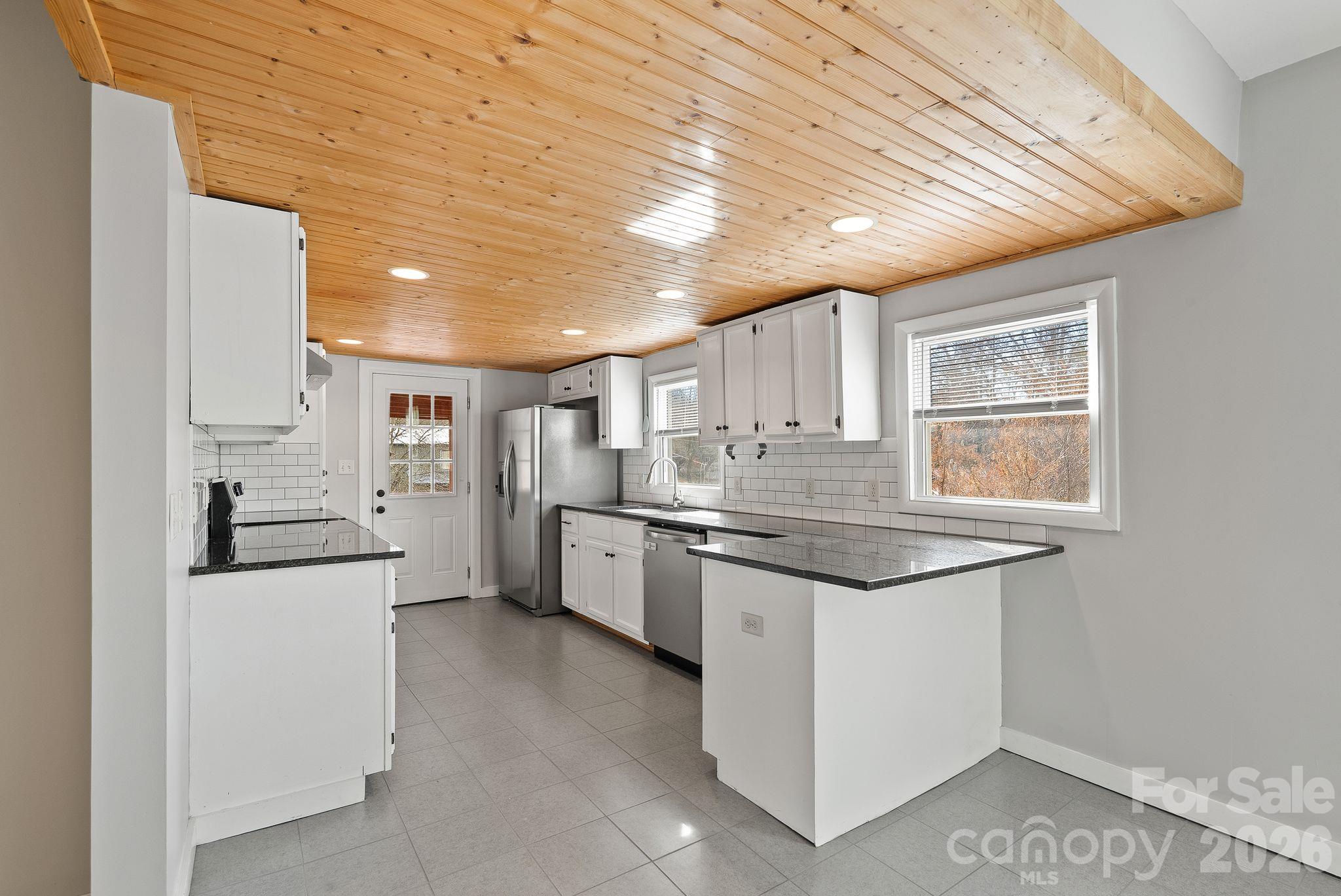 2 Worley Place Property Photo 9