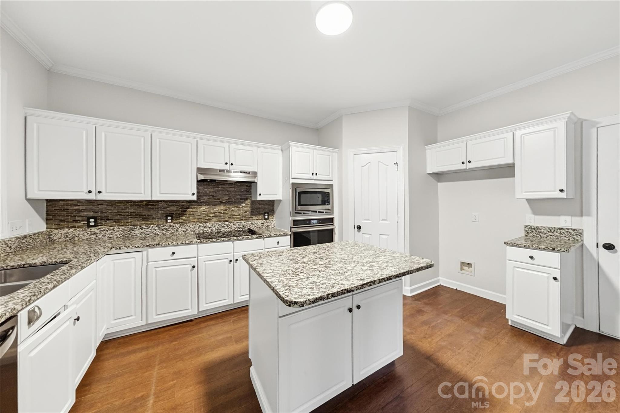 15725 Prestwoods Lane Property Photo 8