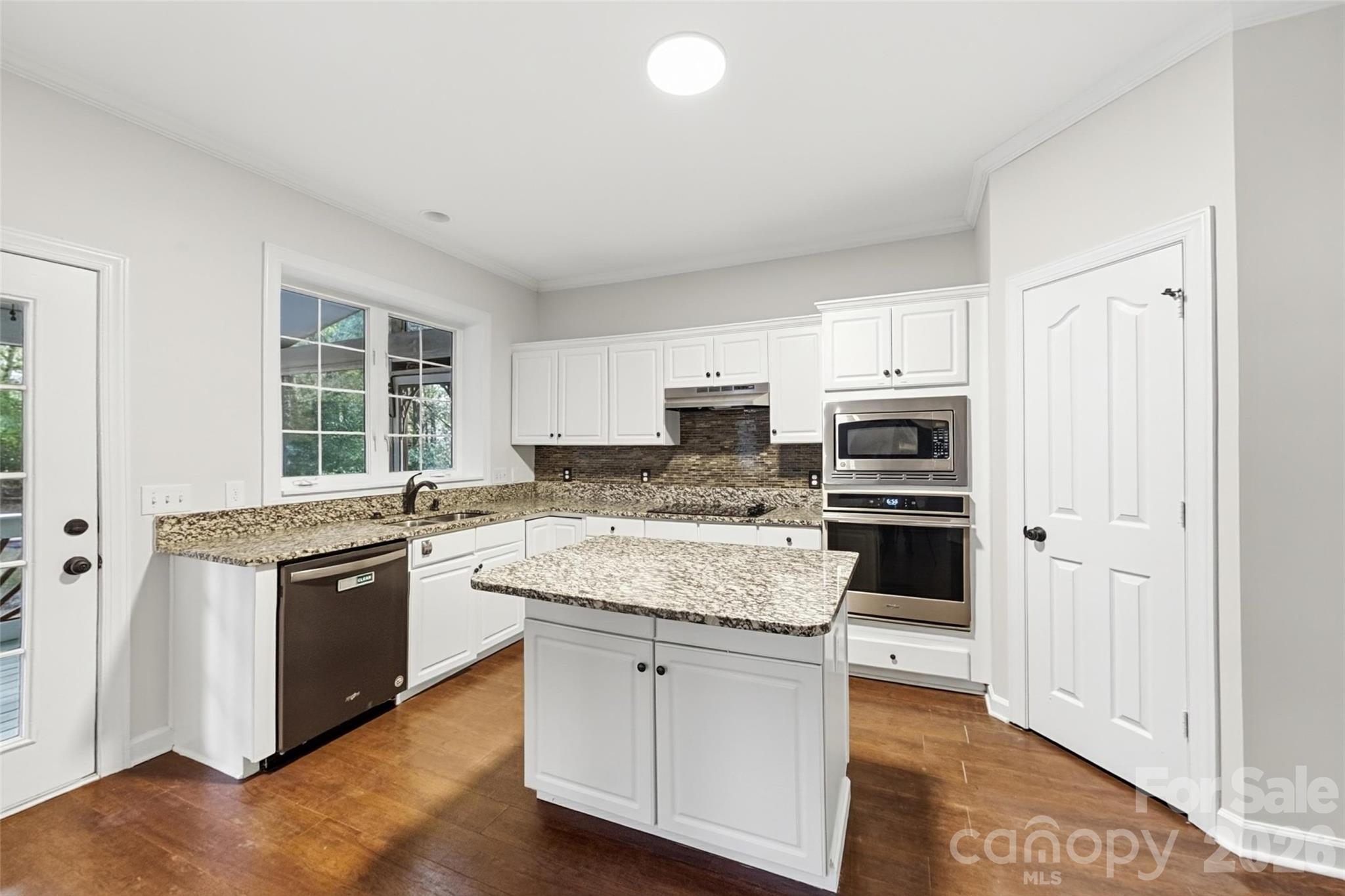 15725 Prestwoods Lane Property Photo 9