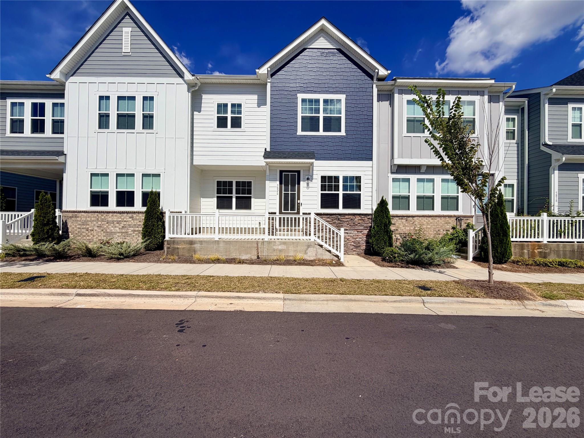 5826 Strathmore Court Property Photo 2