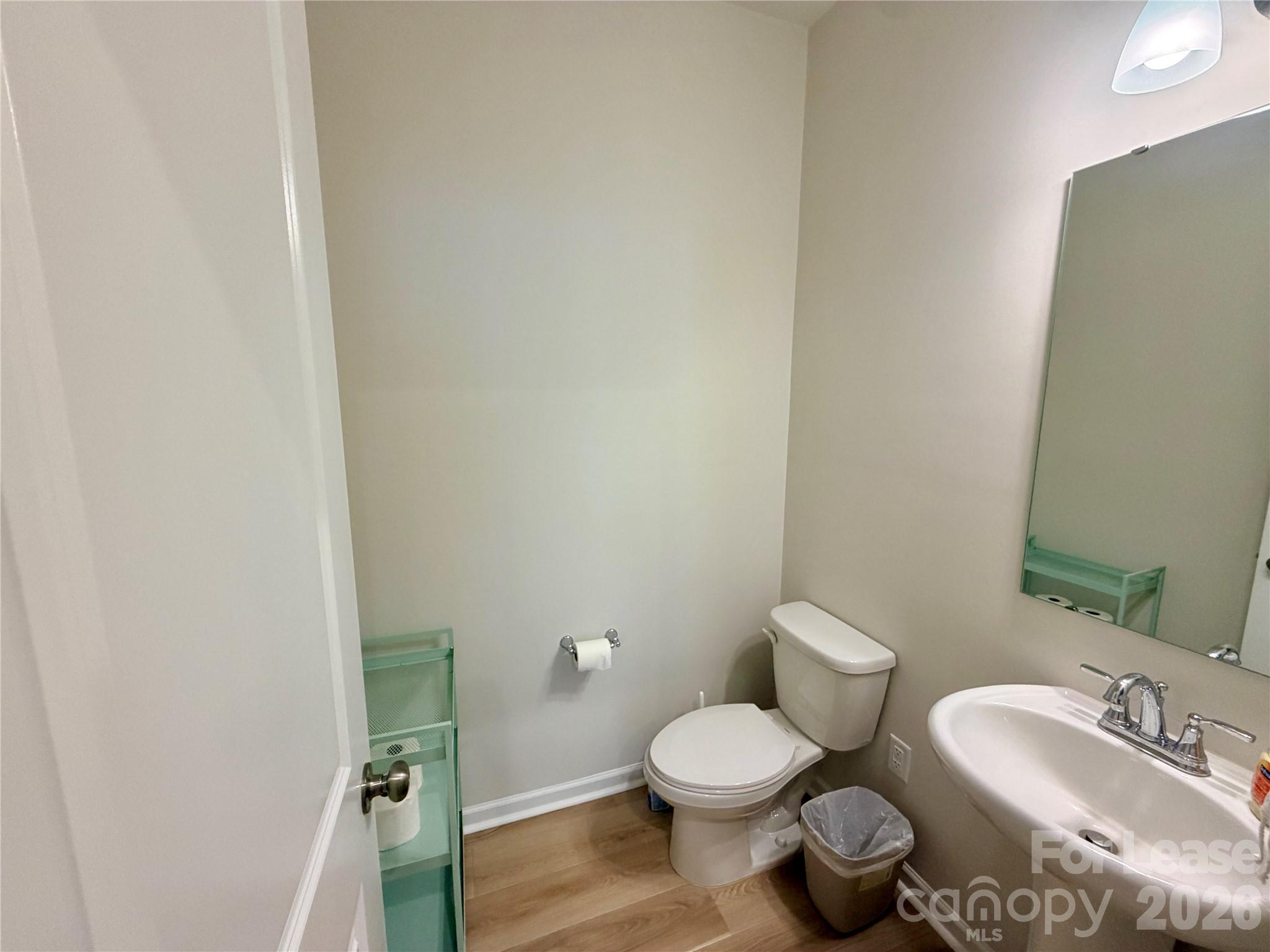 5826 Strathmore Court Property Photo 8