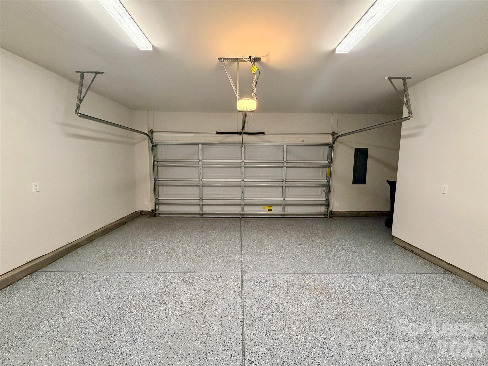 5826 Strathmore Court Property Photo 30