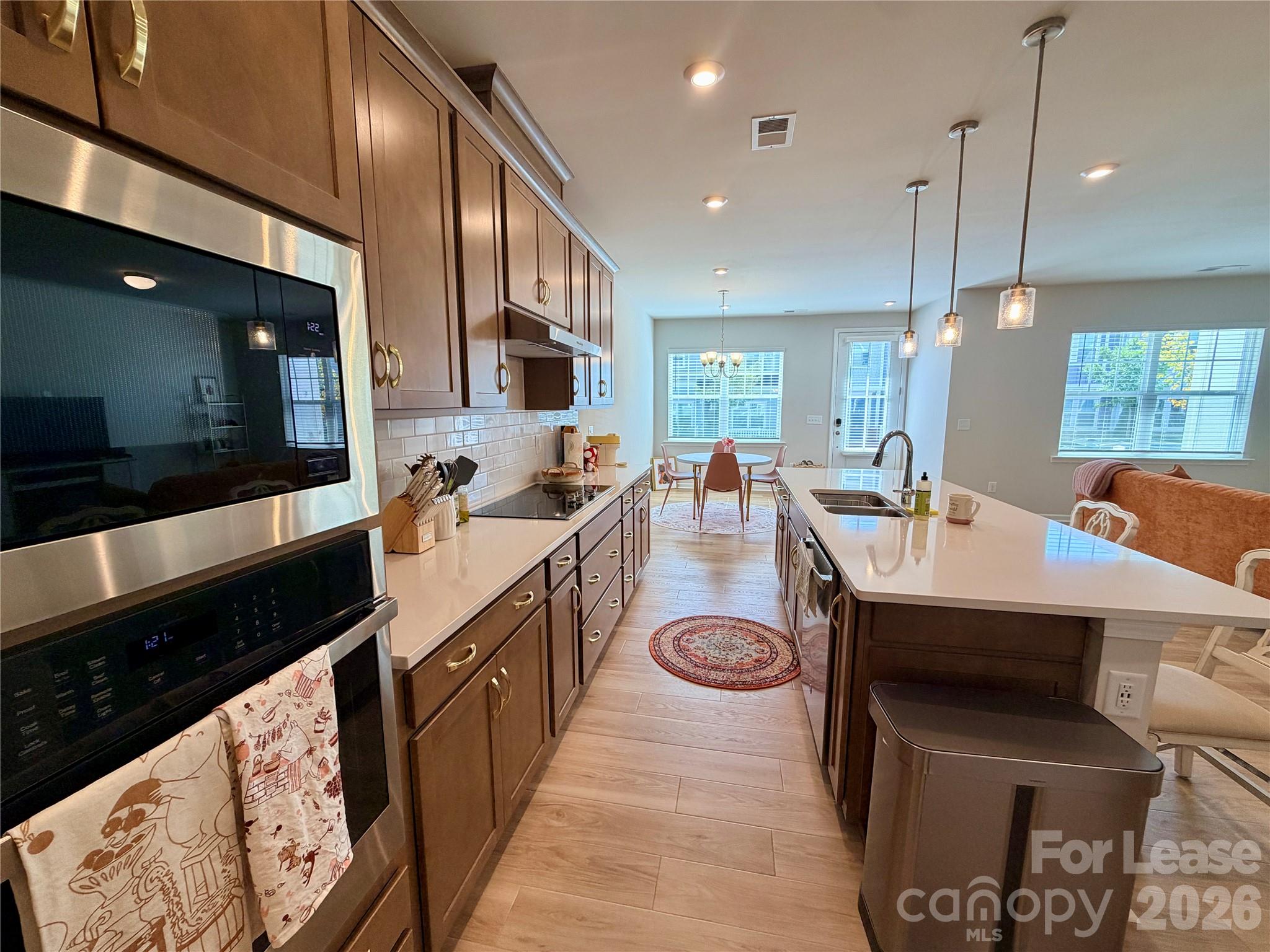 5826 Strathmore Court Property Photo 33