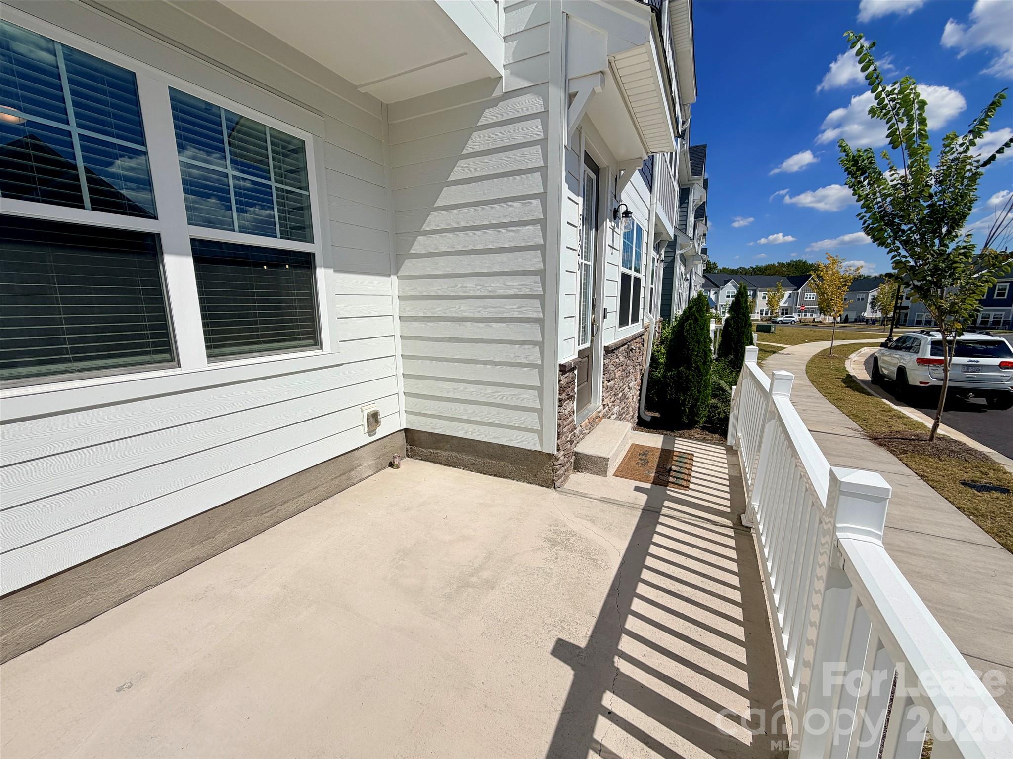 5826 Strathmore Court Property Photo 36