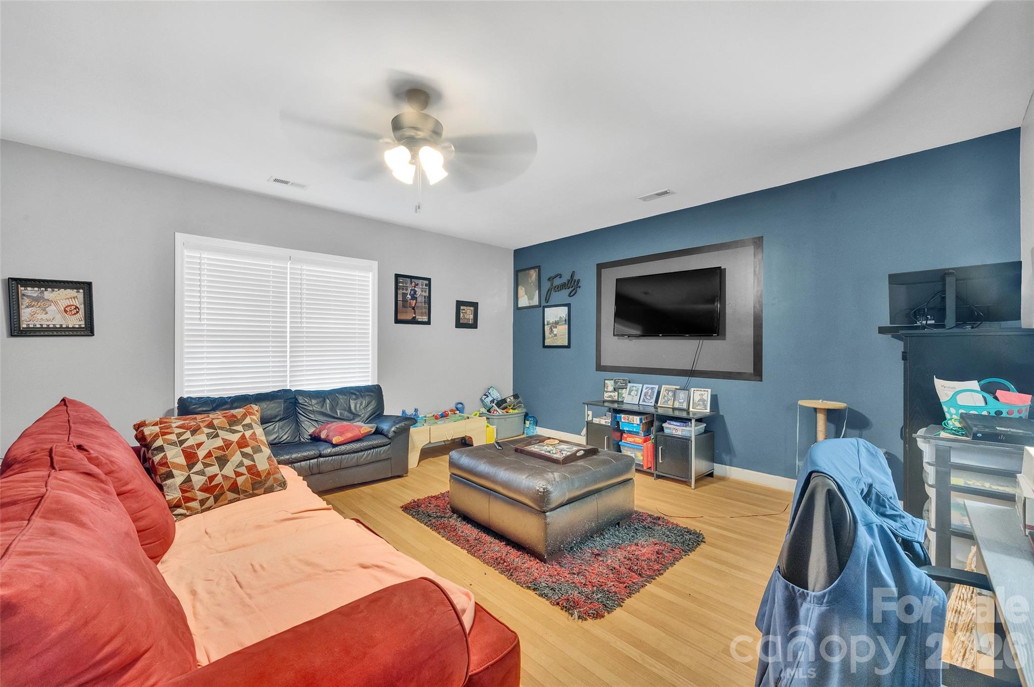 392 Lone Tree Lane Property Photo 18