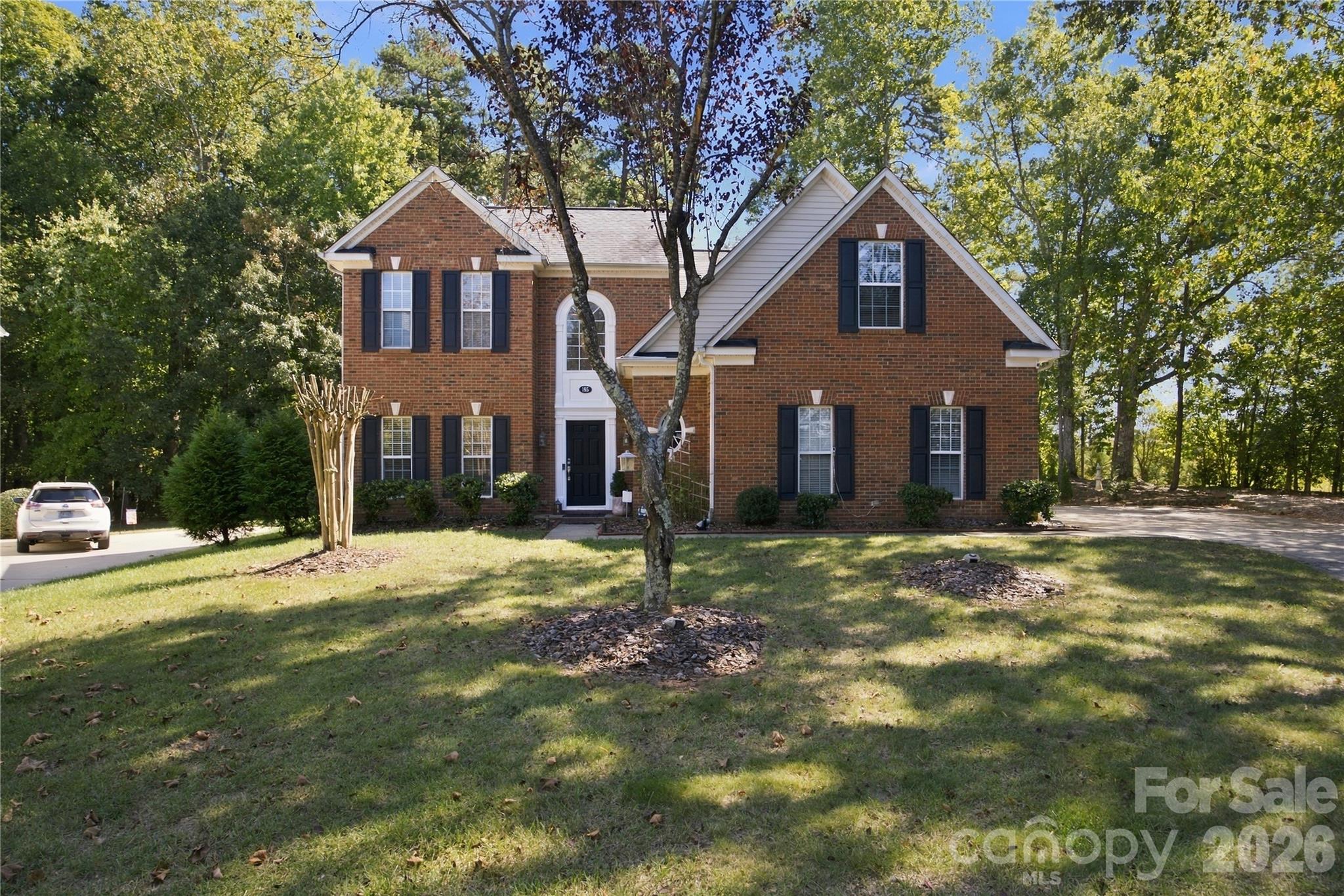 195 Huntly Lane Property Photo 2