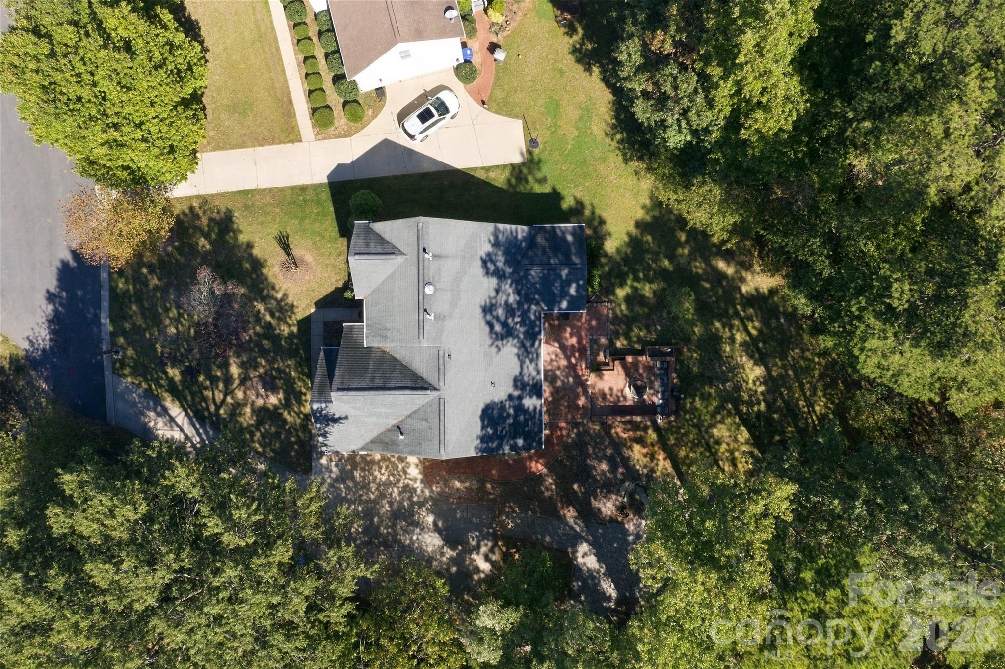 195 Huntly Lane Property Photo 8