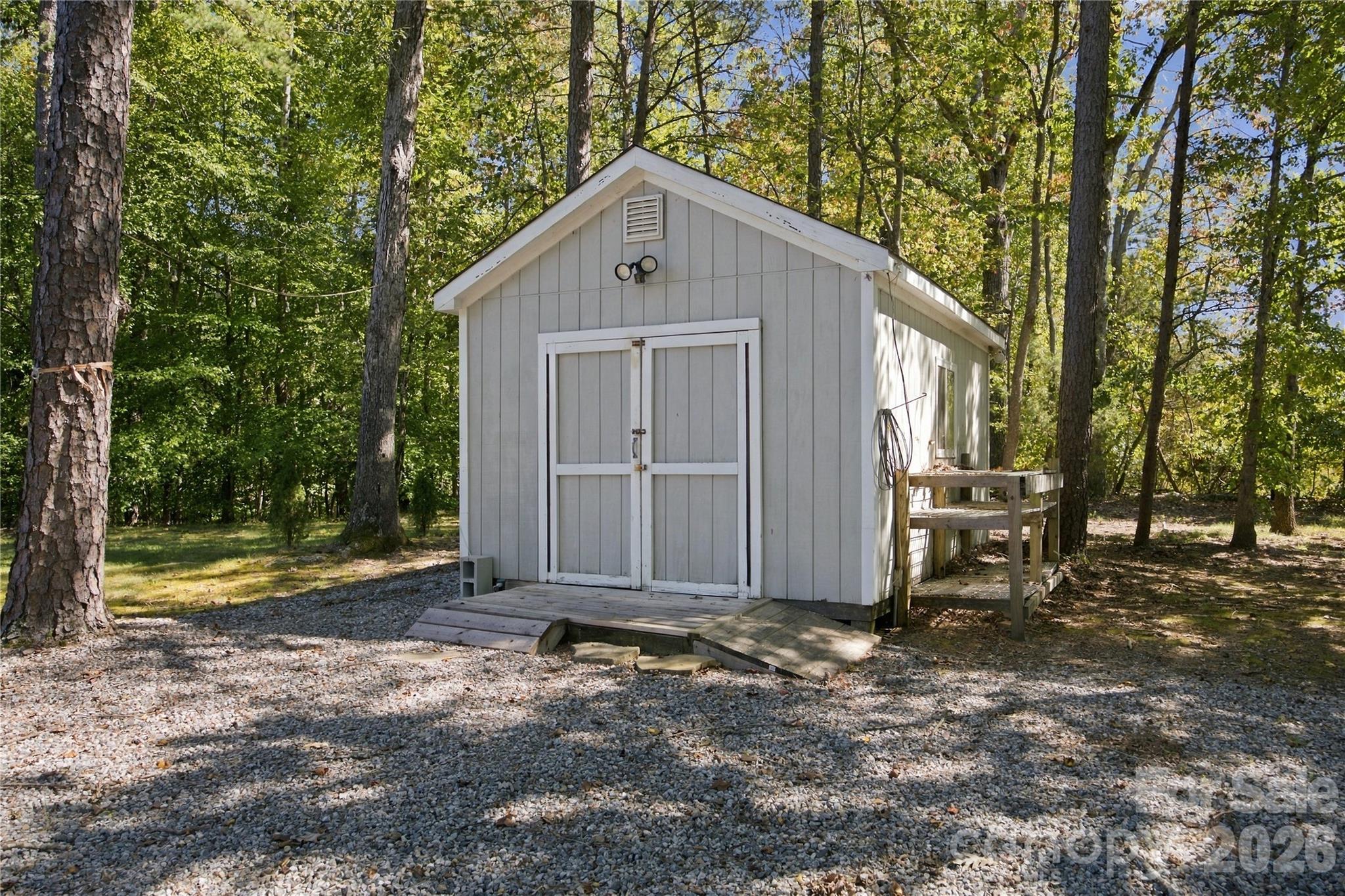 195 Huntly Lane Property Photo 16
