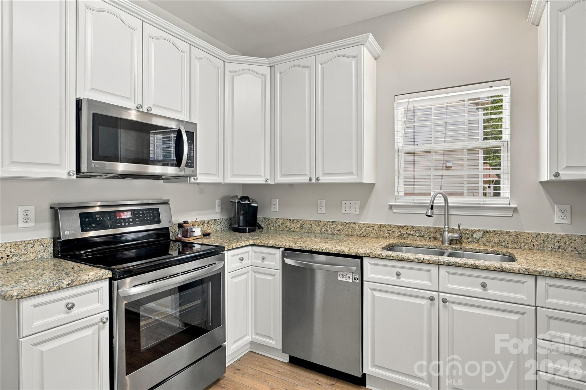 195 Huntly Lane Property Photo 22