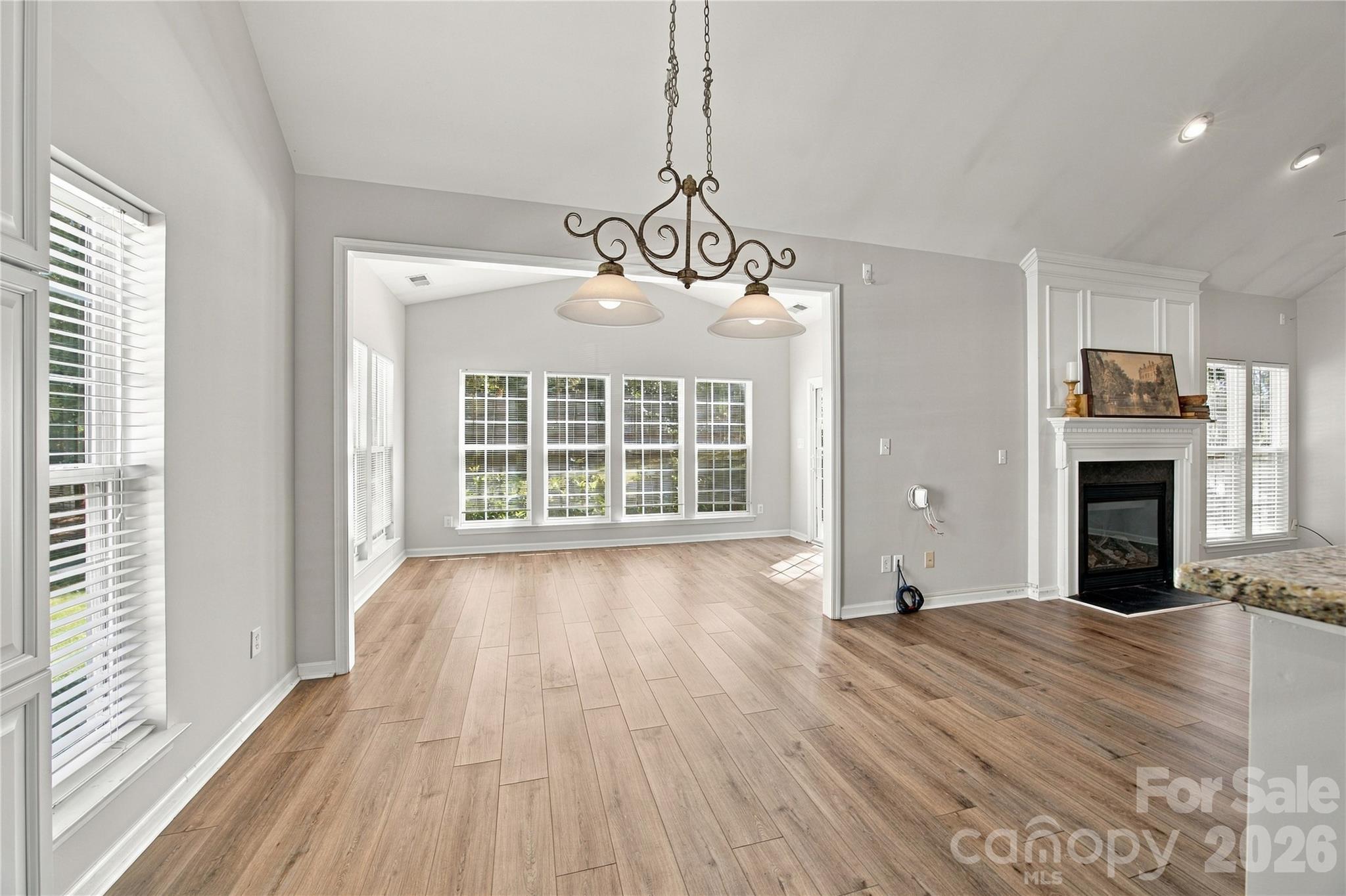 195 Huntly Lane Property Photo 24