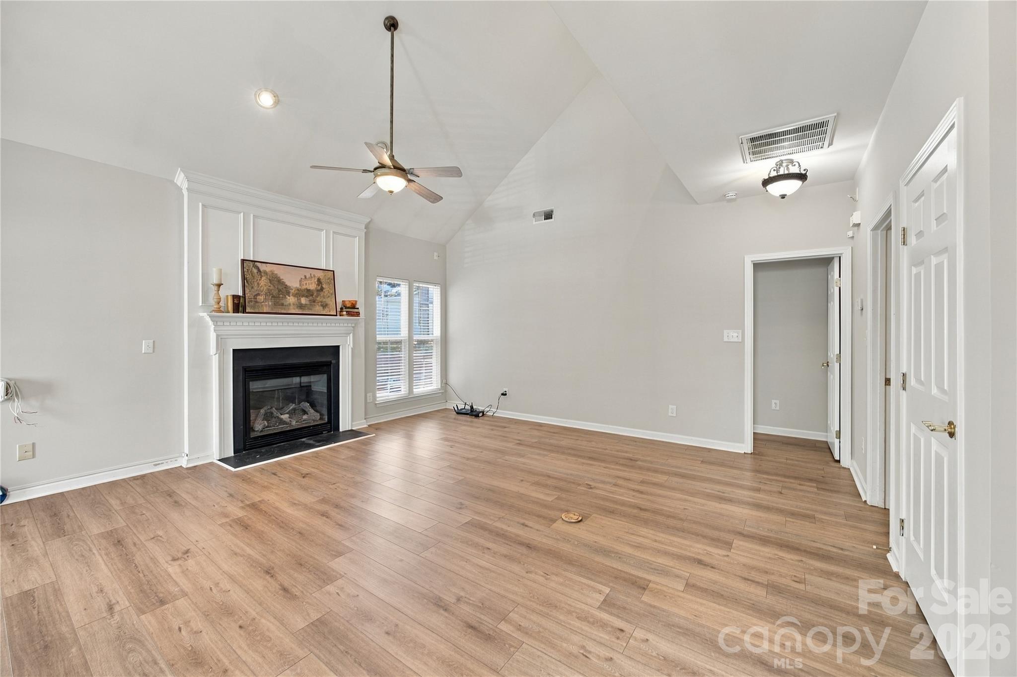195 Huntly Lane Property Photo 25
