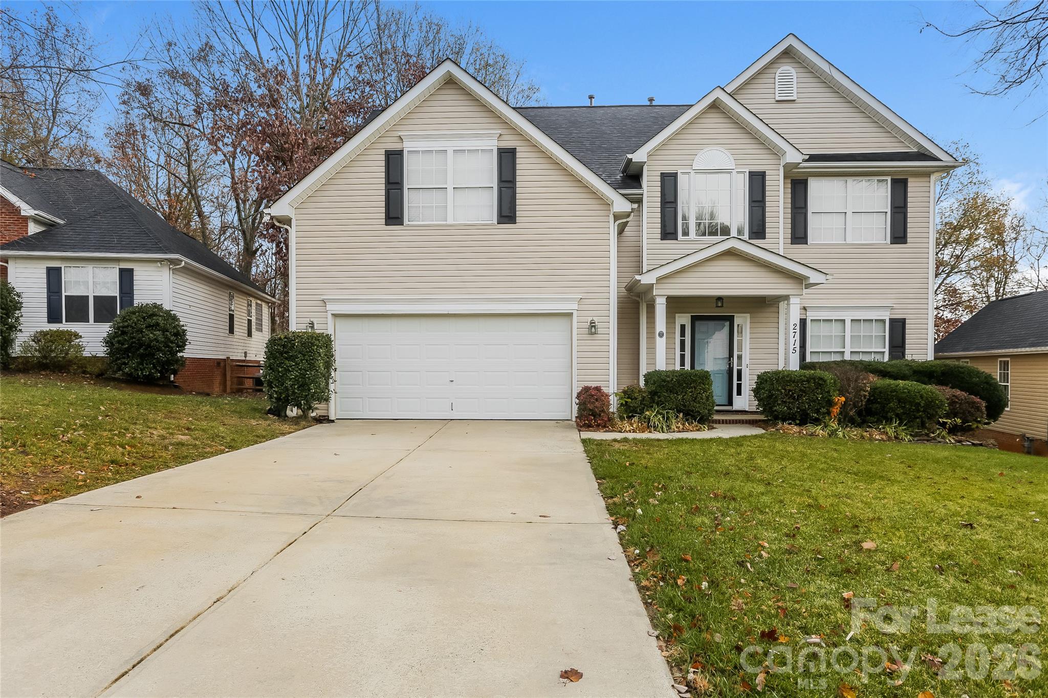 2715 Fishermans Drive Property Photo 3