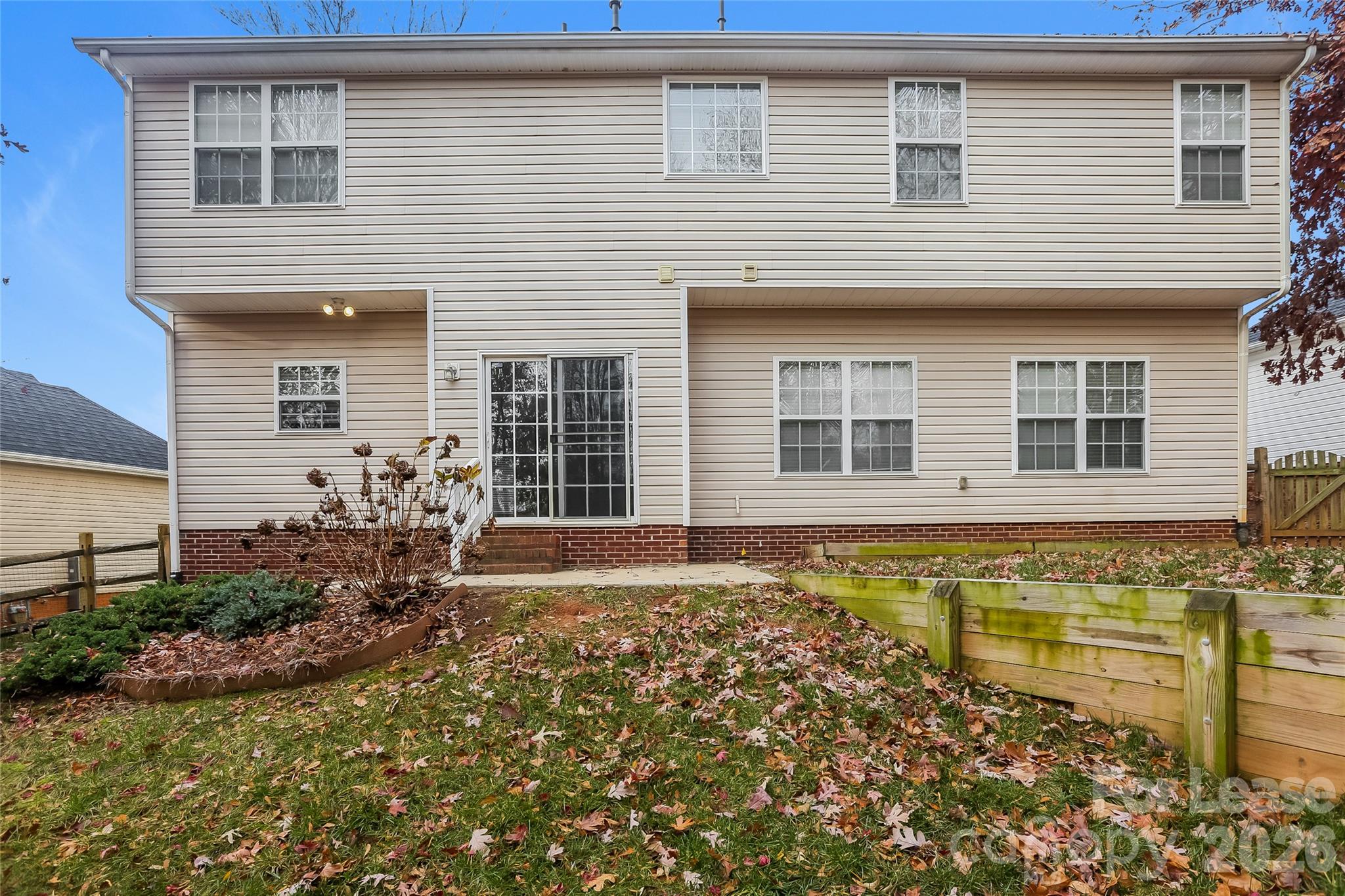 2715 Fishermans Drive Property Photo 14