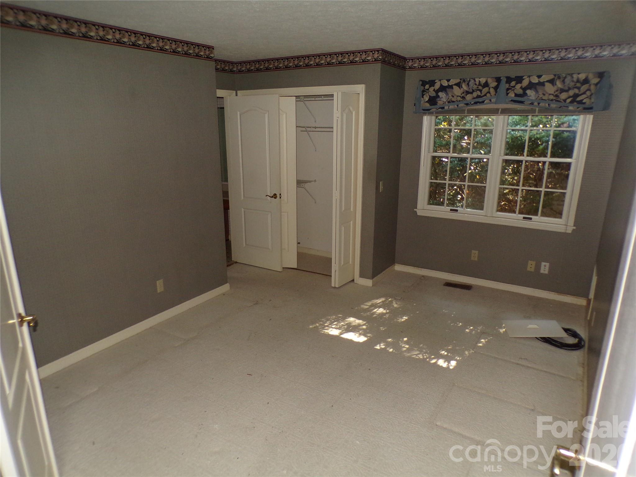 10 Governors Drive Property Photo 7