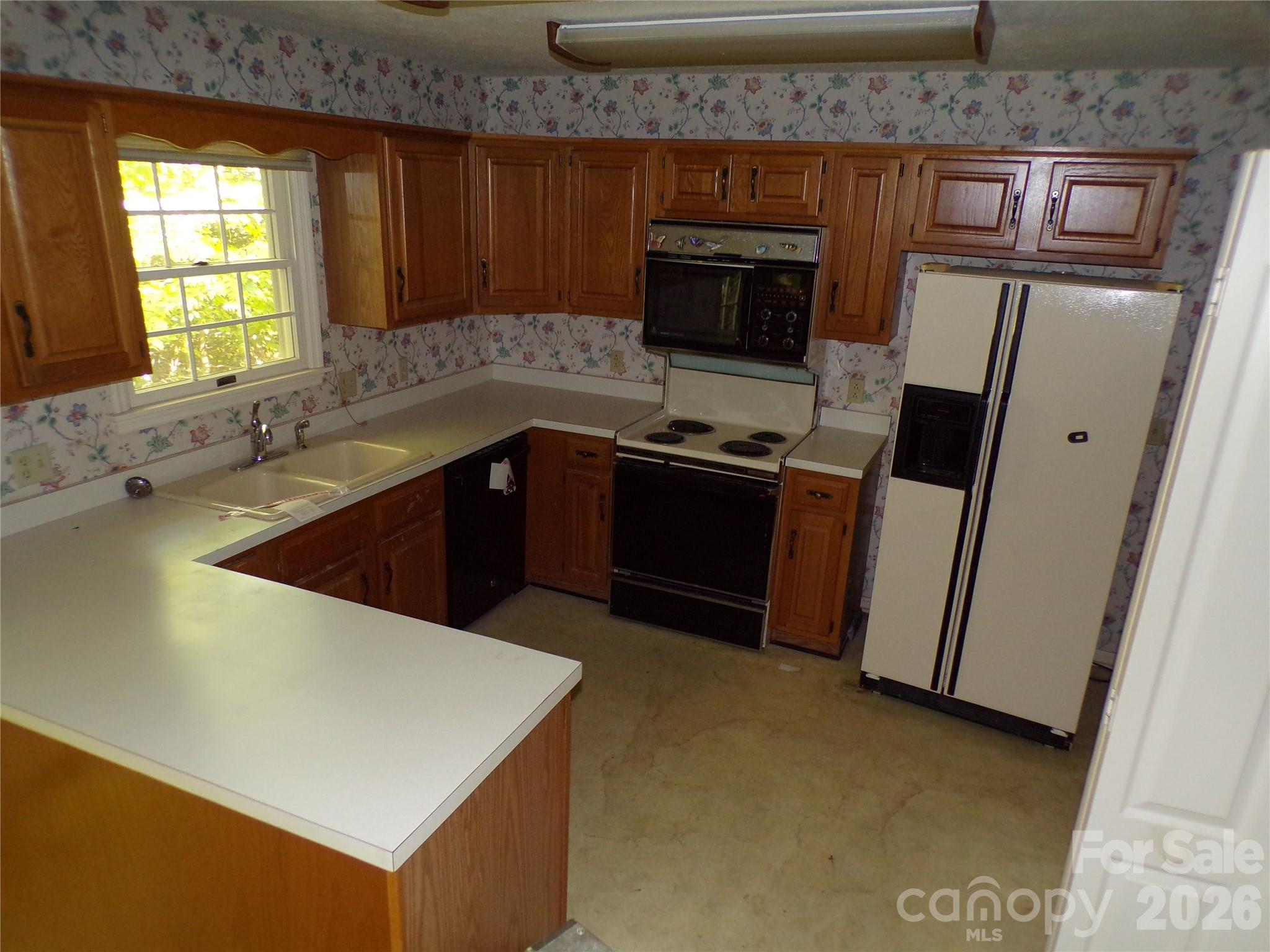 10 Governors Drive Property Photo 12