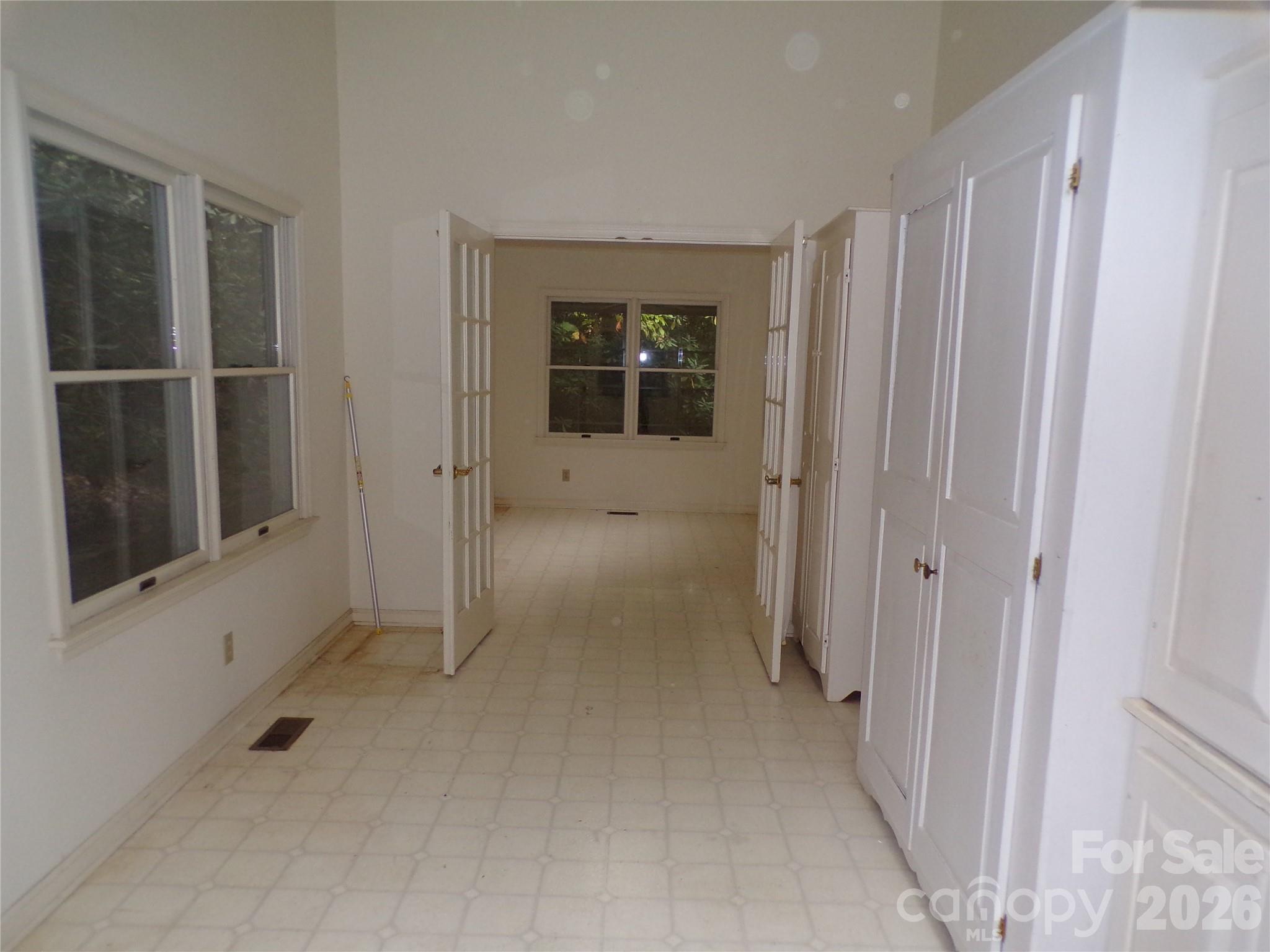 10 Governors Drive Property Photo 20