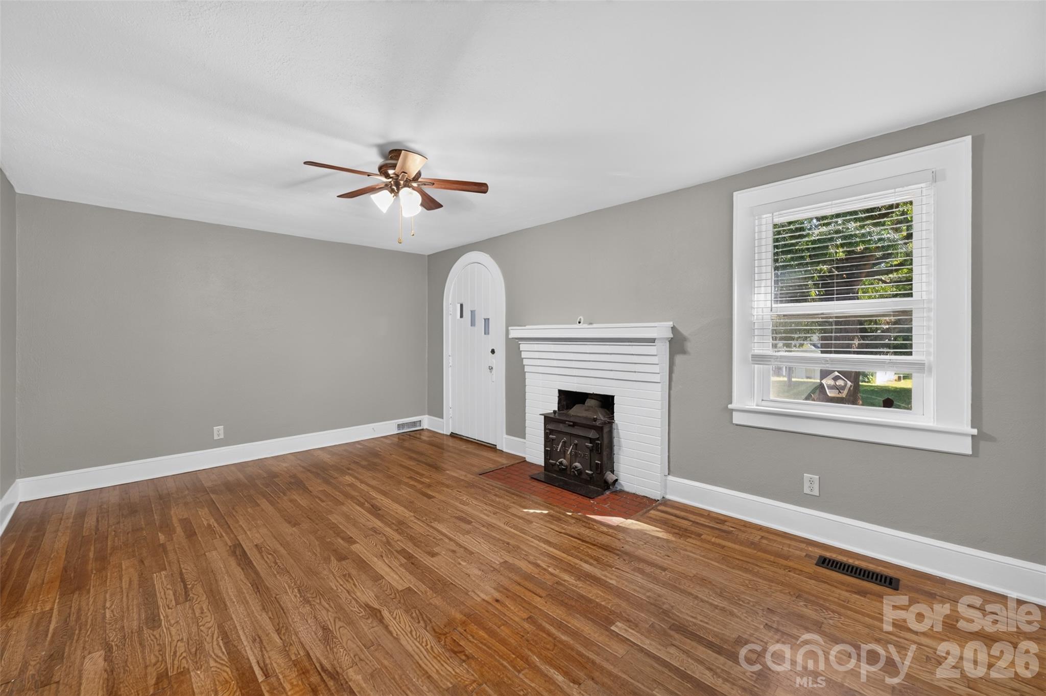 1829 3rd Street Property Photo 9