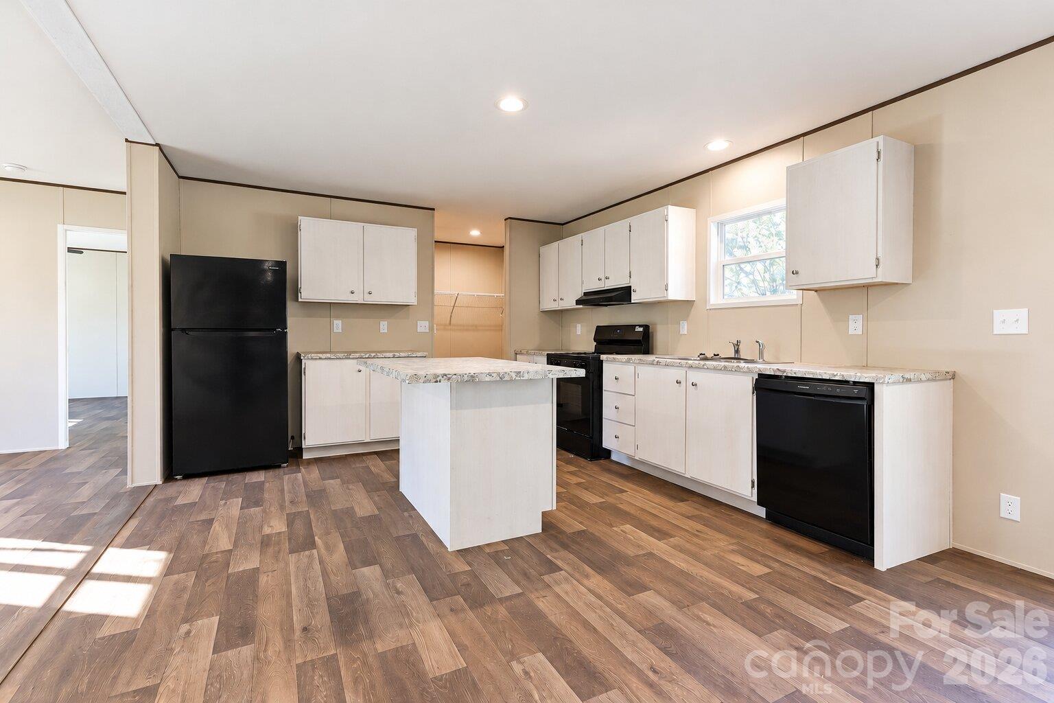 2308 Dobbin Court Property Photo 9