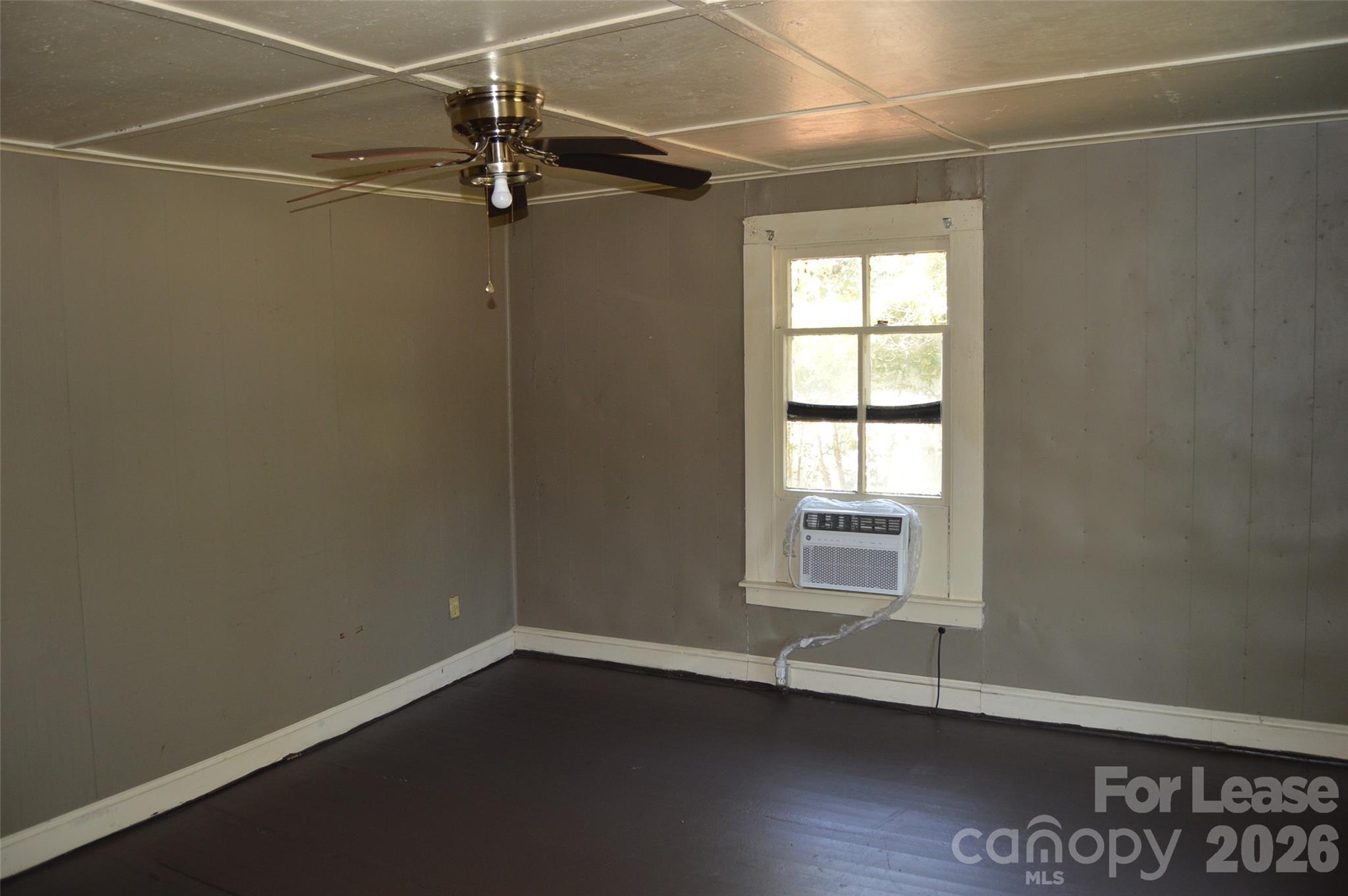 247 N Main Street Property Photo 2