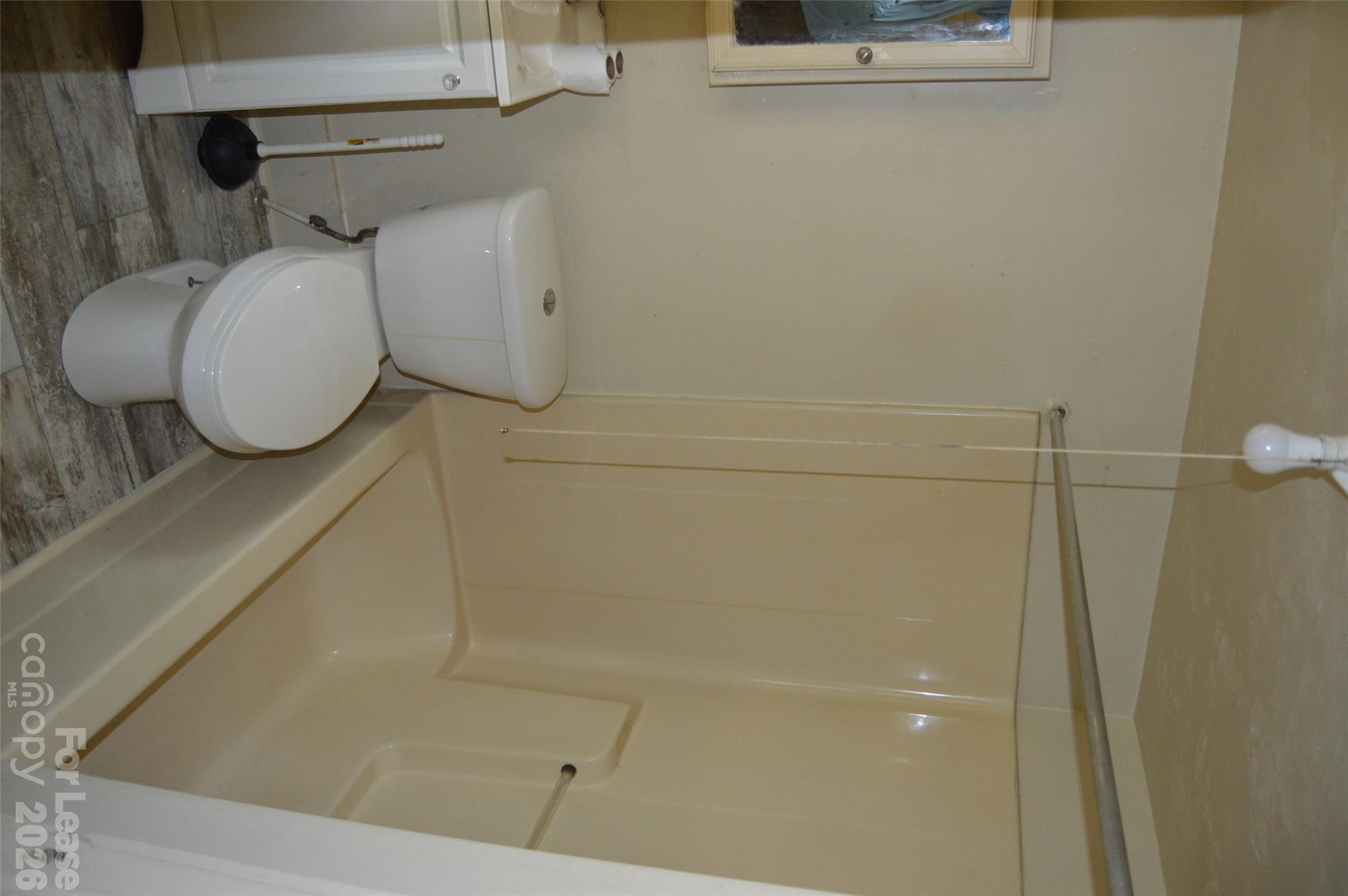 247 N Main Street Property Photo 8