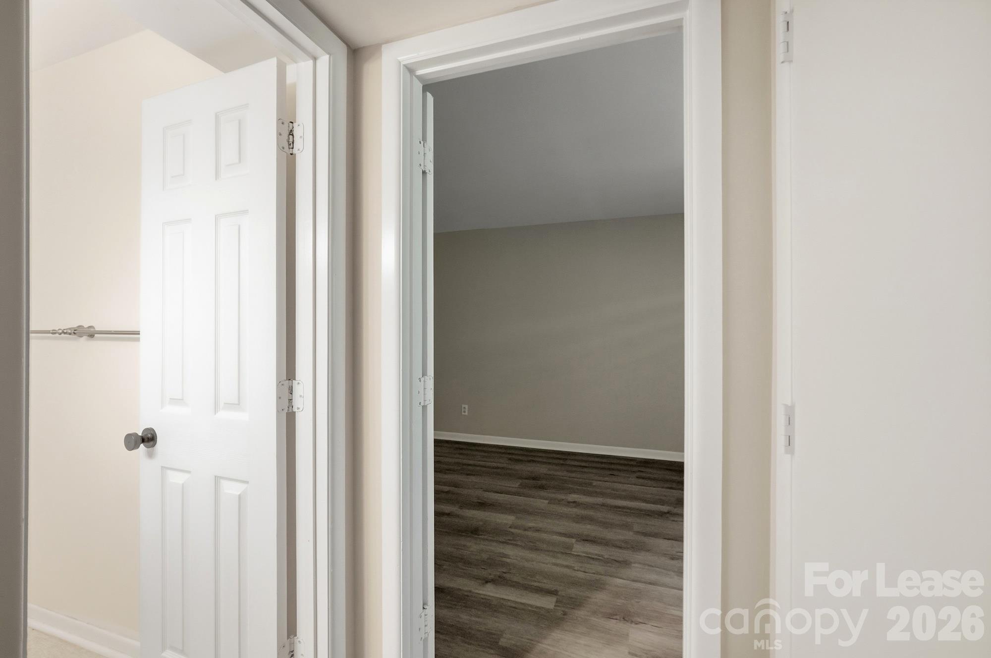 6132 Heath Ridge Court Property Photo 12