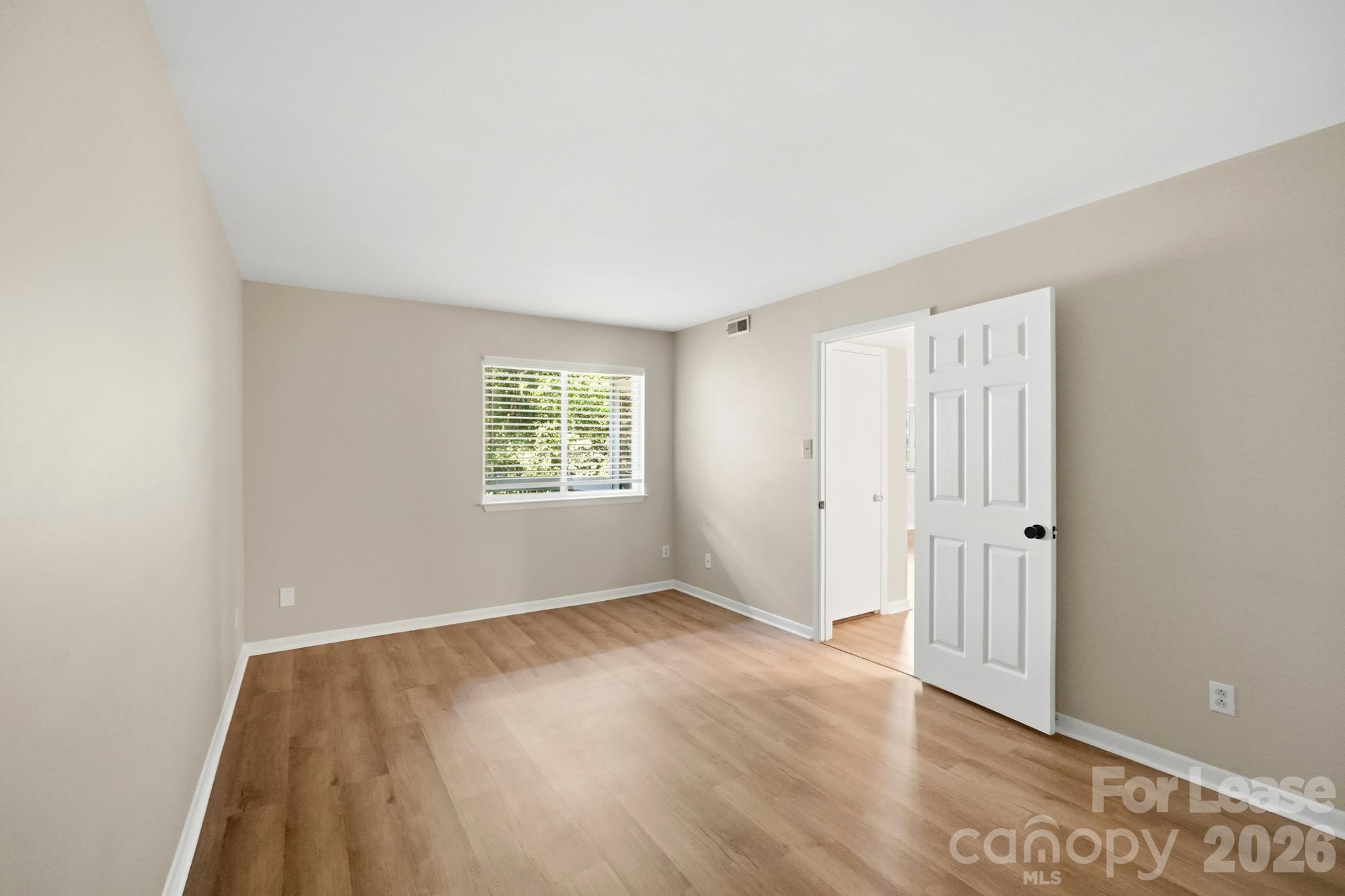 6132 Heath Ridge Court Property Photo 14