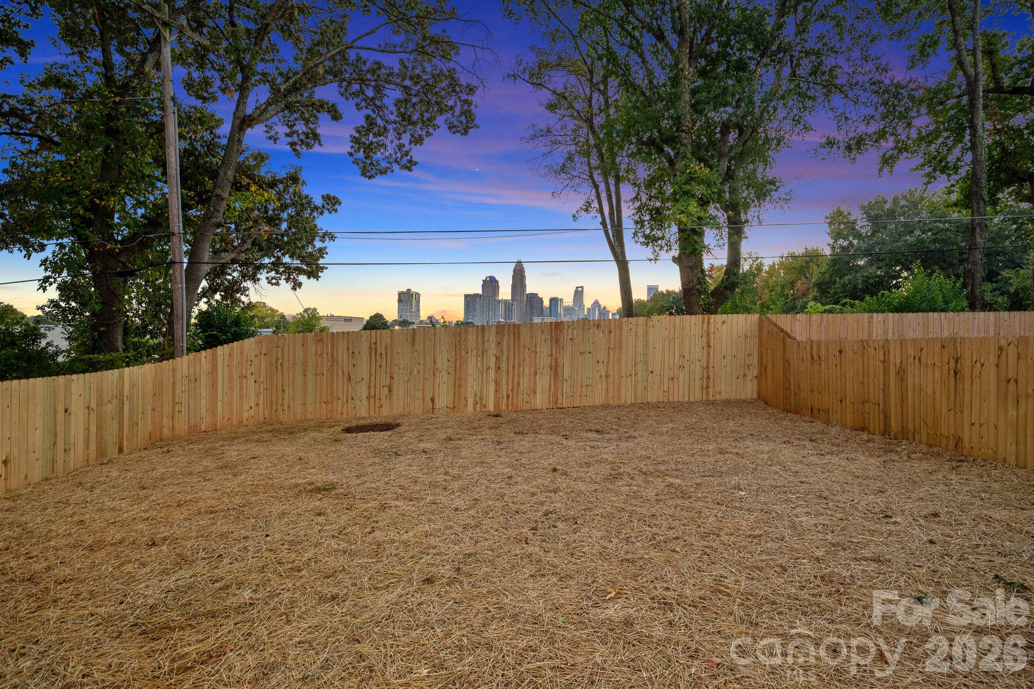 413 Plymouth Avenue Property Photo 6