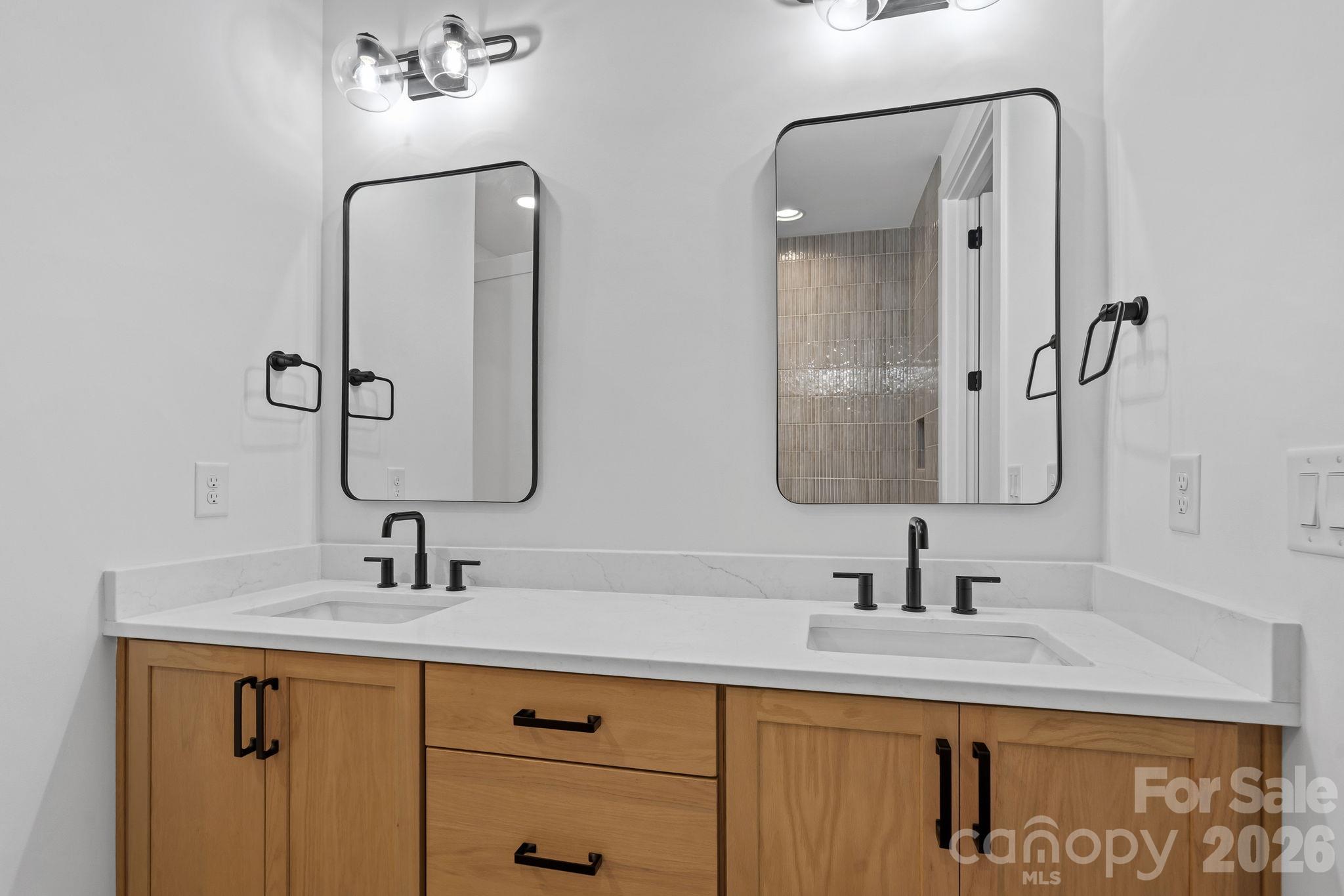 413 Plymouth Avenue Property Photo 35