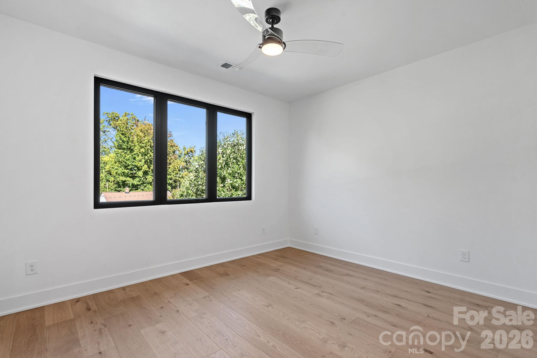413 Plymouth Avenue Property Photo 37