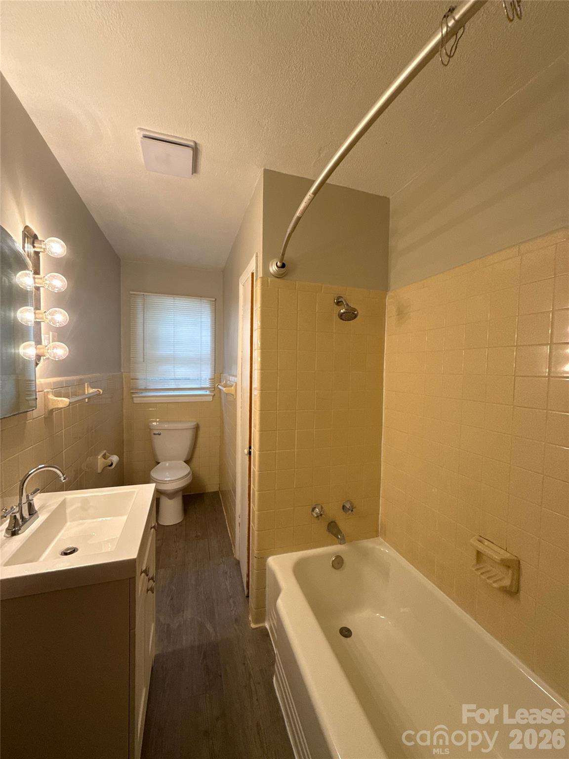 2000 Weststone Drive Property Photo 8