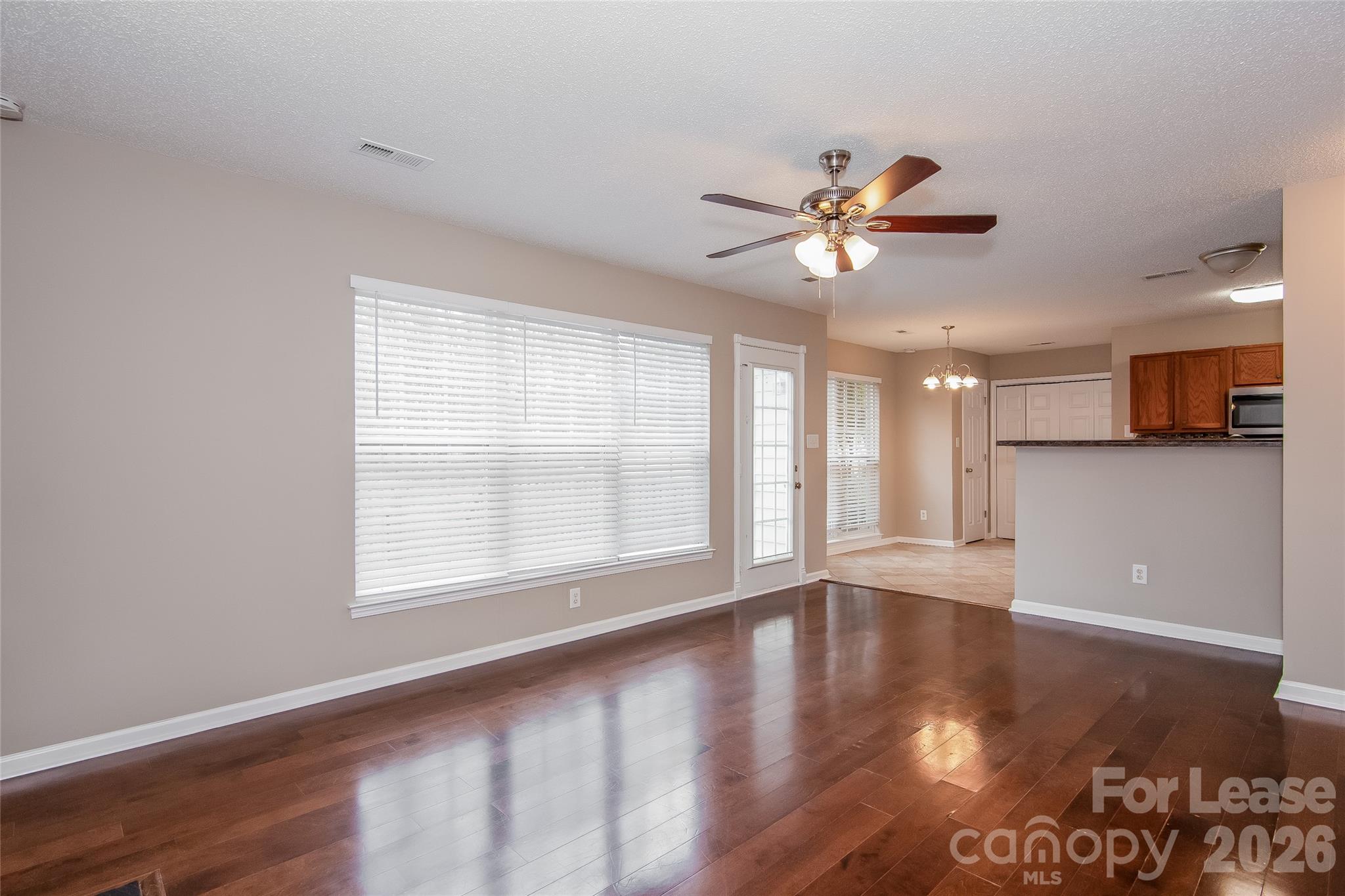 4019 Balsam Street Property Photo 3