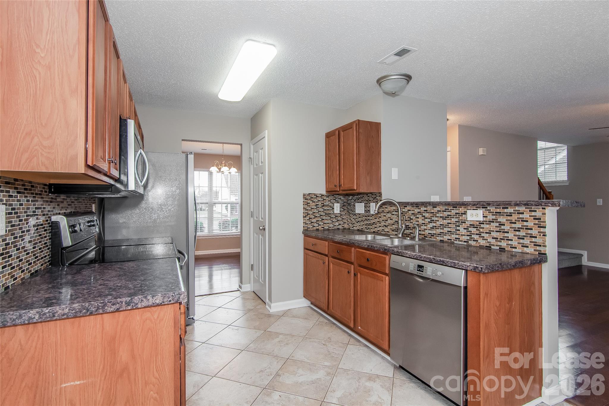 4019 Balsam Street Property Photo 6